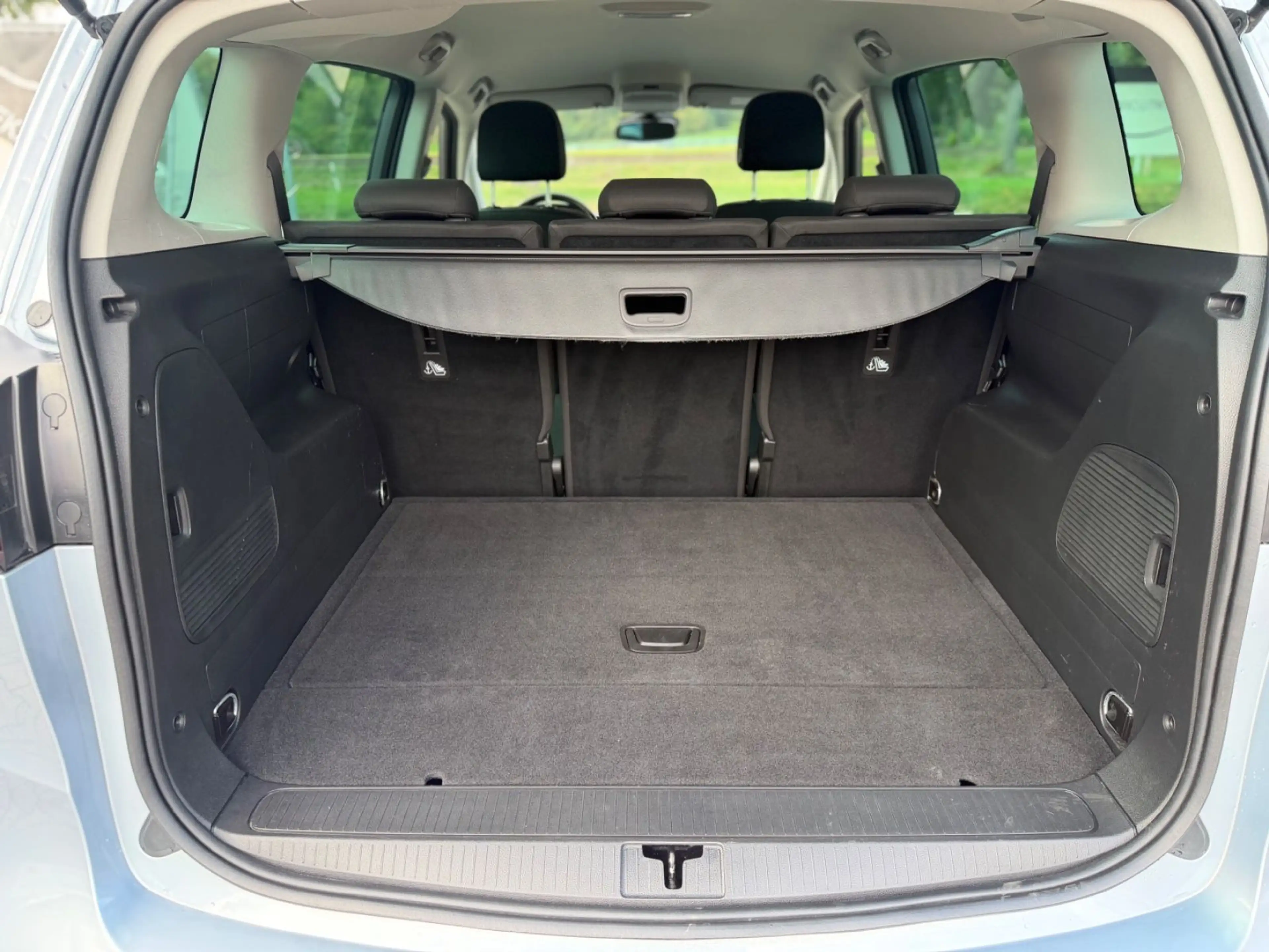Opel Zafira C ON — photo 11