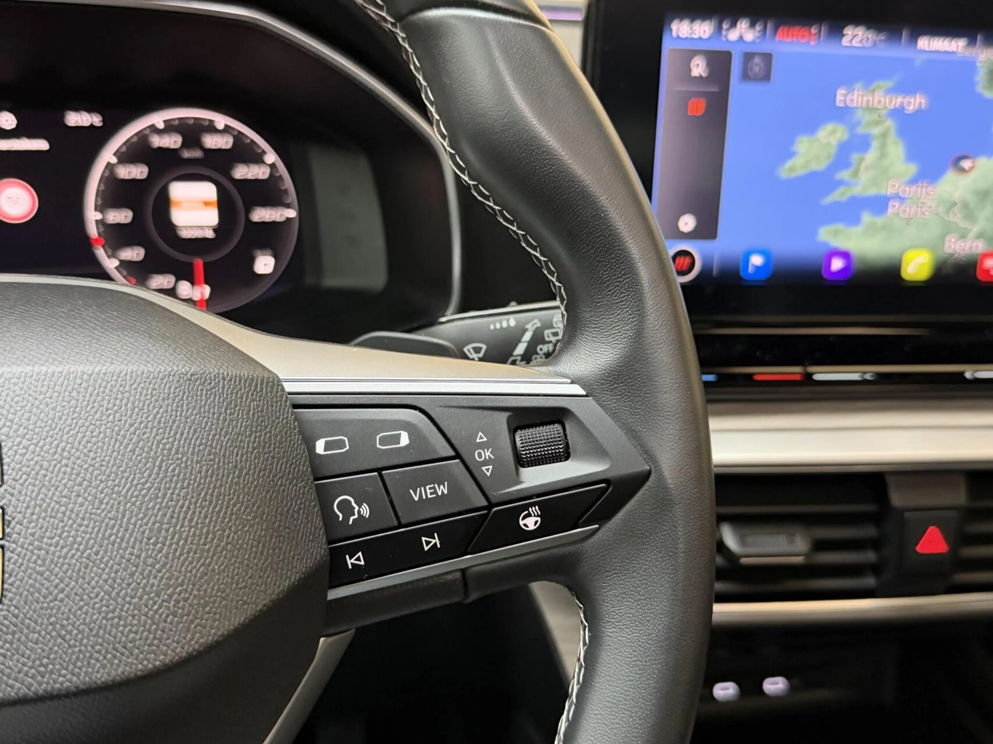 SEAT Leon e-Hybrid Sportstourer 1.4 TSI eHybrid PHEV Xcellence Apple — photo 11