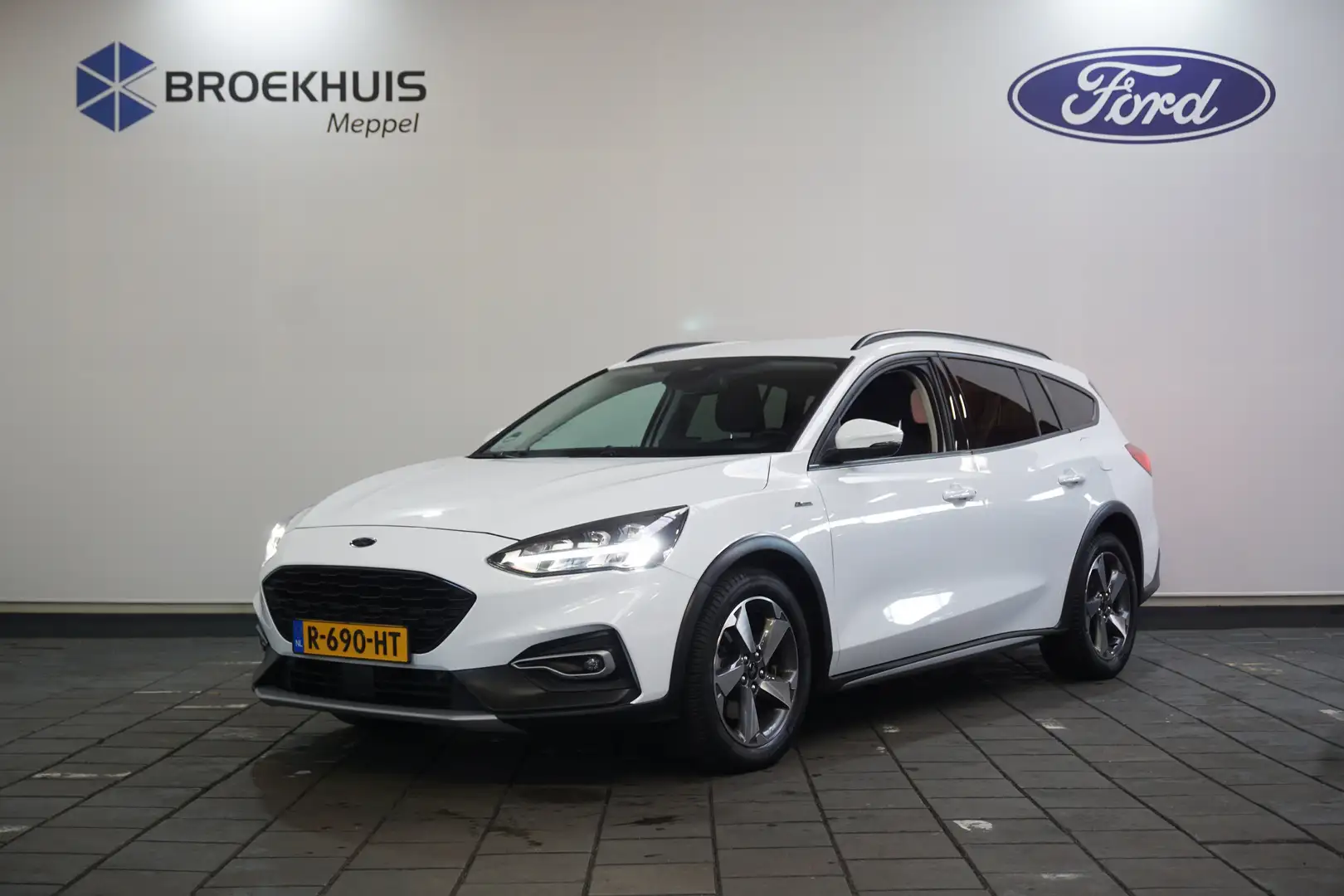 Ford Focus Wagon 1.0 EcoBoost Hybrid Active Business | Airco Blanc - 2