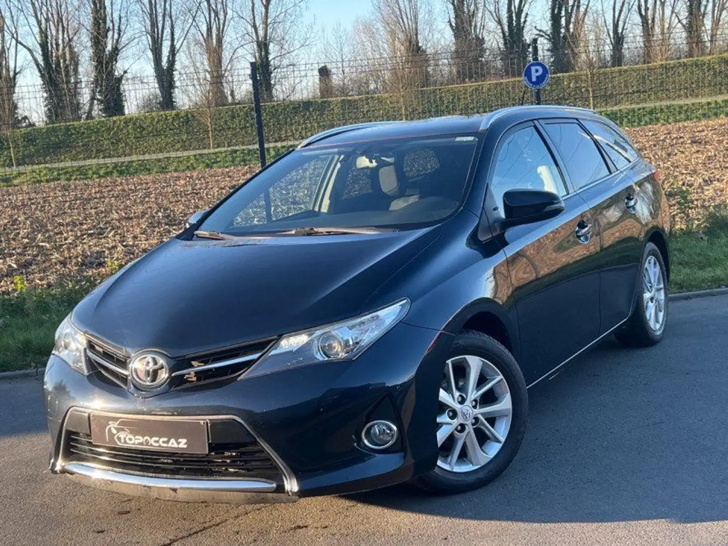 Toyota Auris 90 D-4D SKYBLUE * 86.000MKM * 1ERE MAIN * TOIT PANO * CAMERA Gris - 1