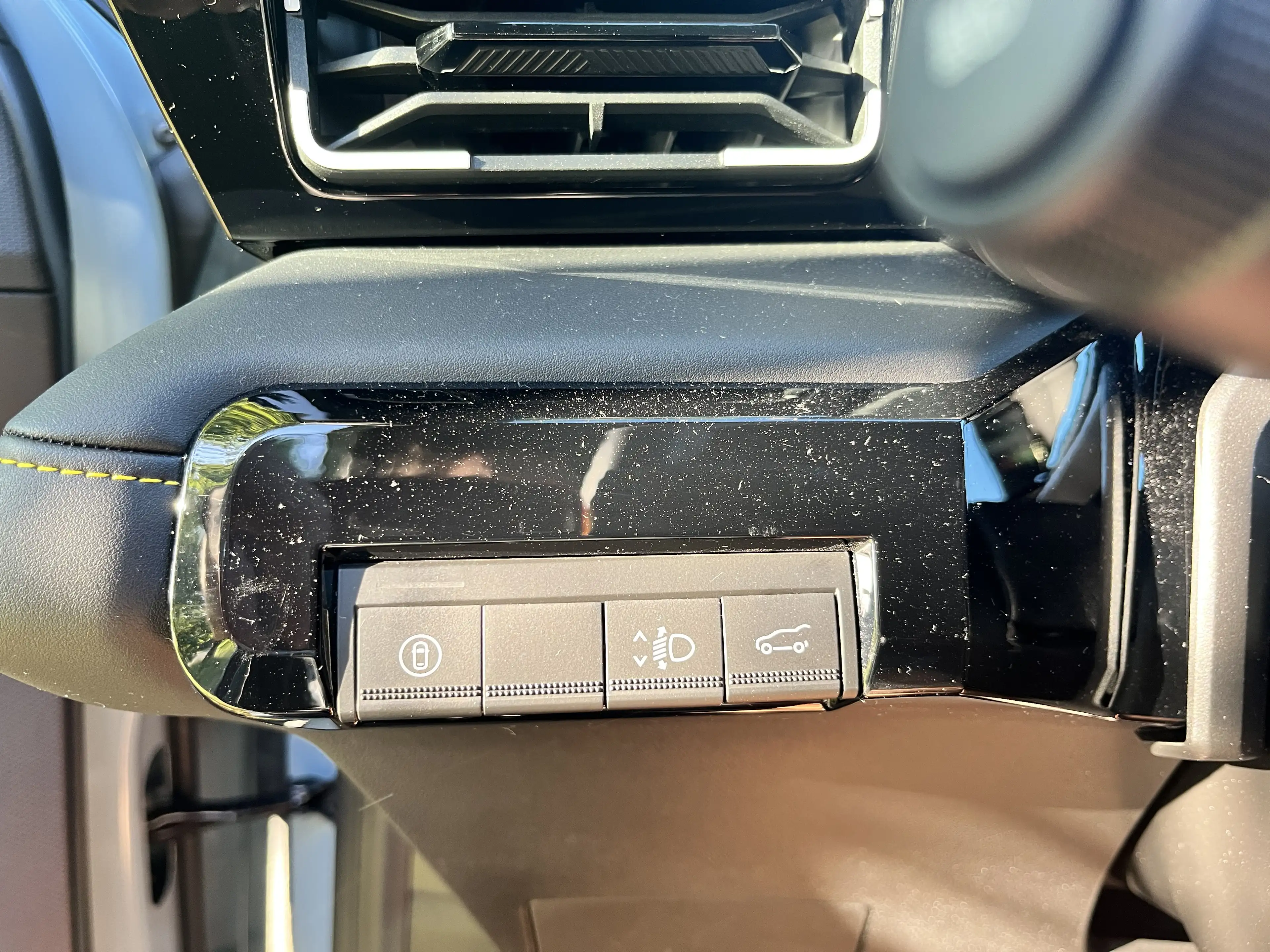 Renault R 4 R 4 E-Tech Iconic 150 Comfort Range — photo 10