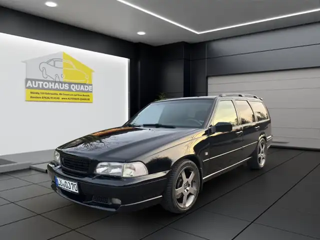 Volvo V70 KombiR Turbo Allrad Hfi Scheckheft  Reifen+Service