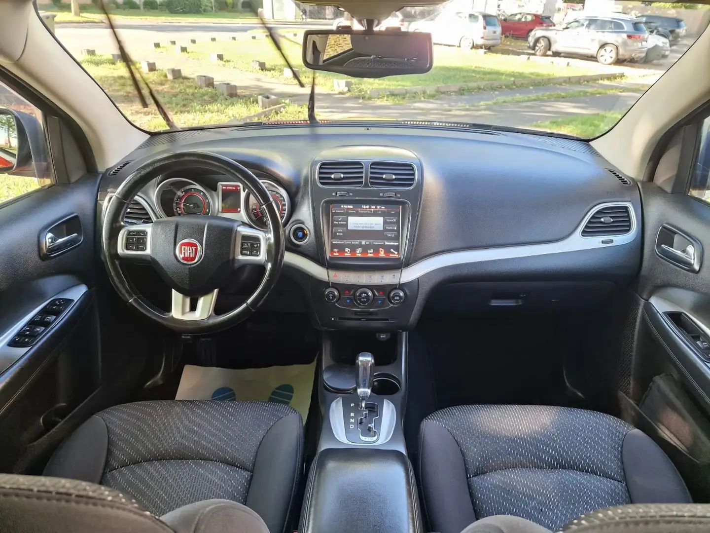 Fiat Freemont Urban AWD Automatik / 7. Sitze Rot - 2