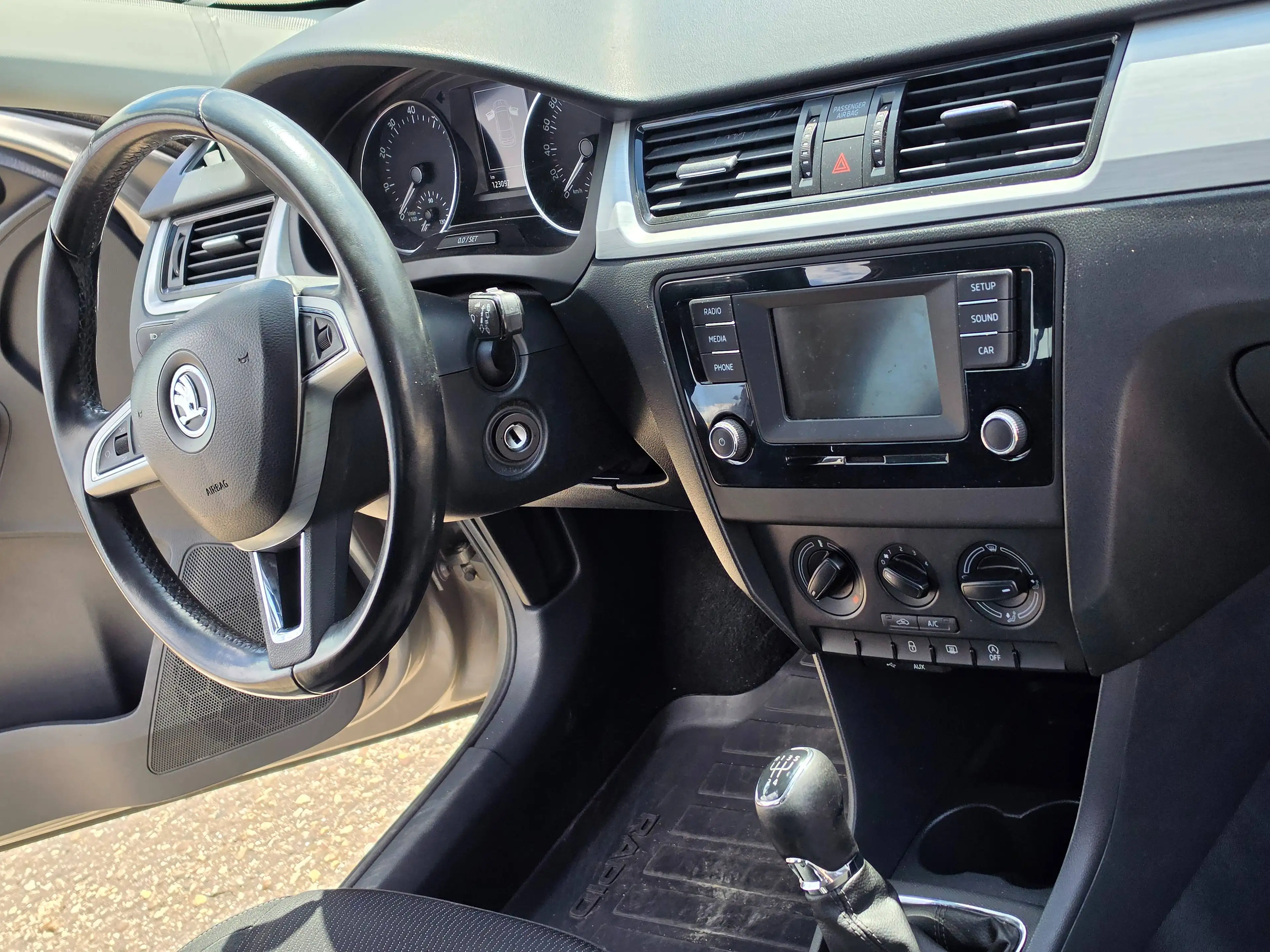 Skoda Rapid/Spaceback 1.2 Ambition *gepflegt* — photo 14