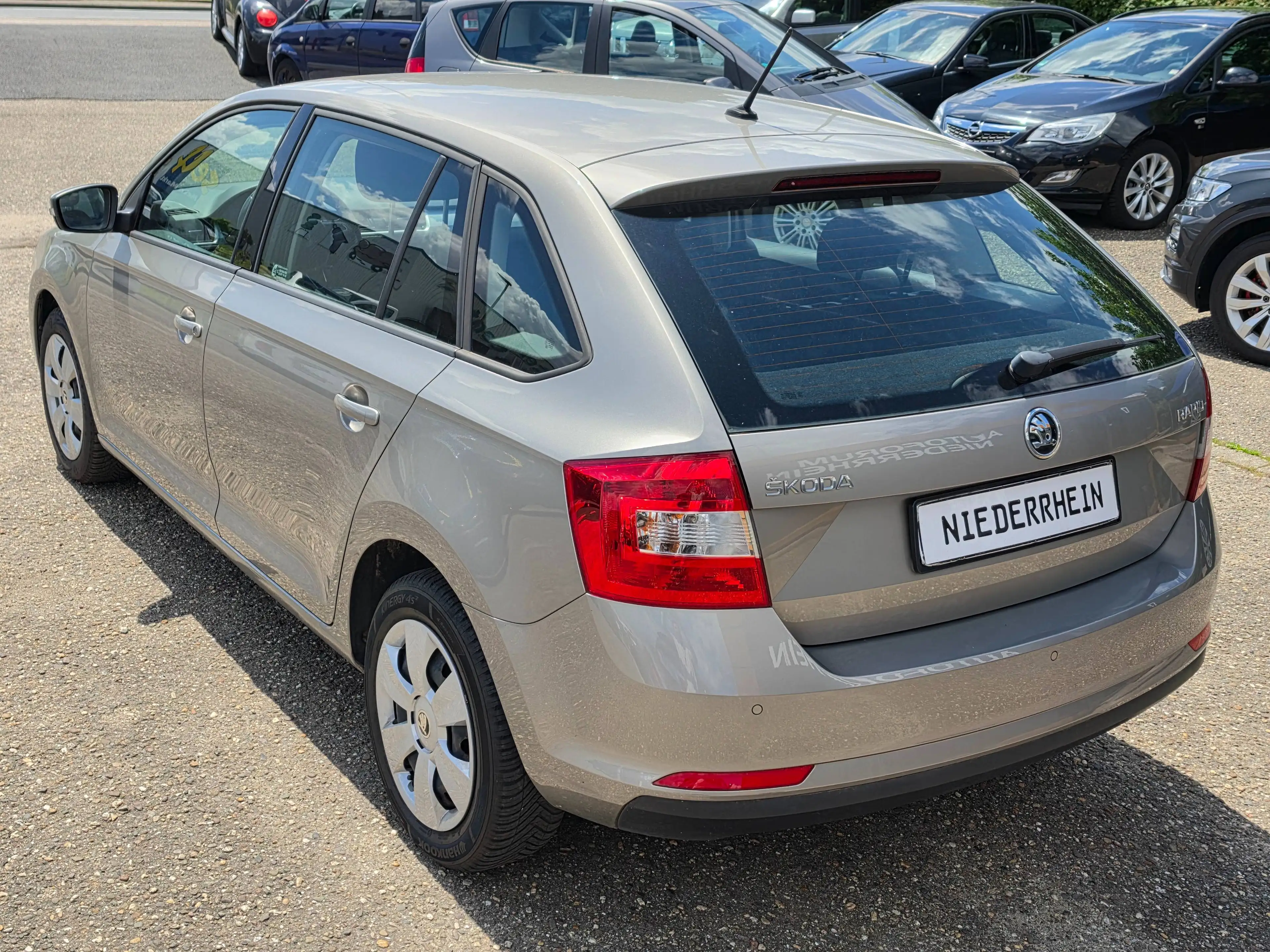 Skoda Rapid/Spaceback 1.2 Ambition *gepflegt* — photo 9