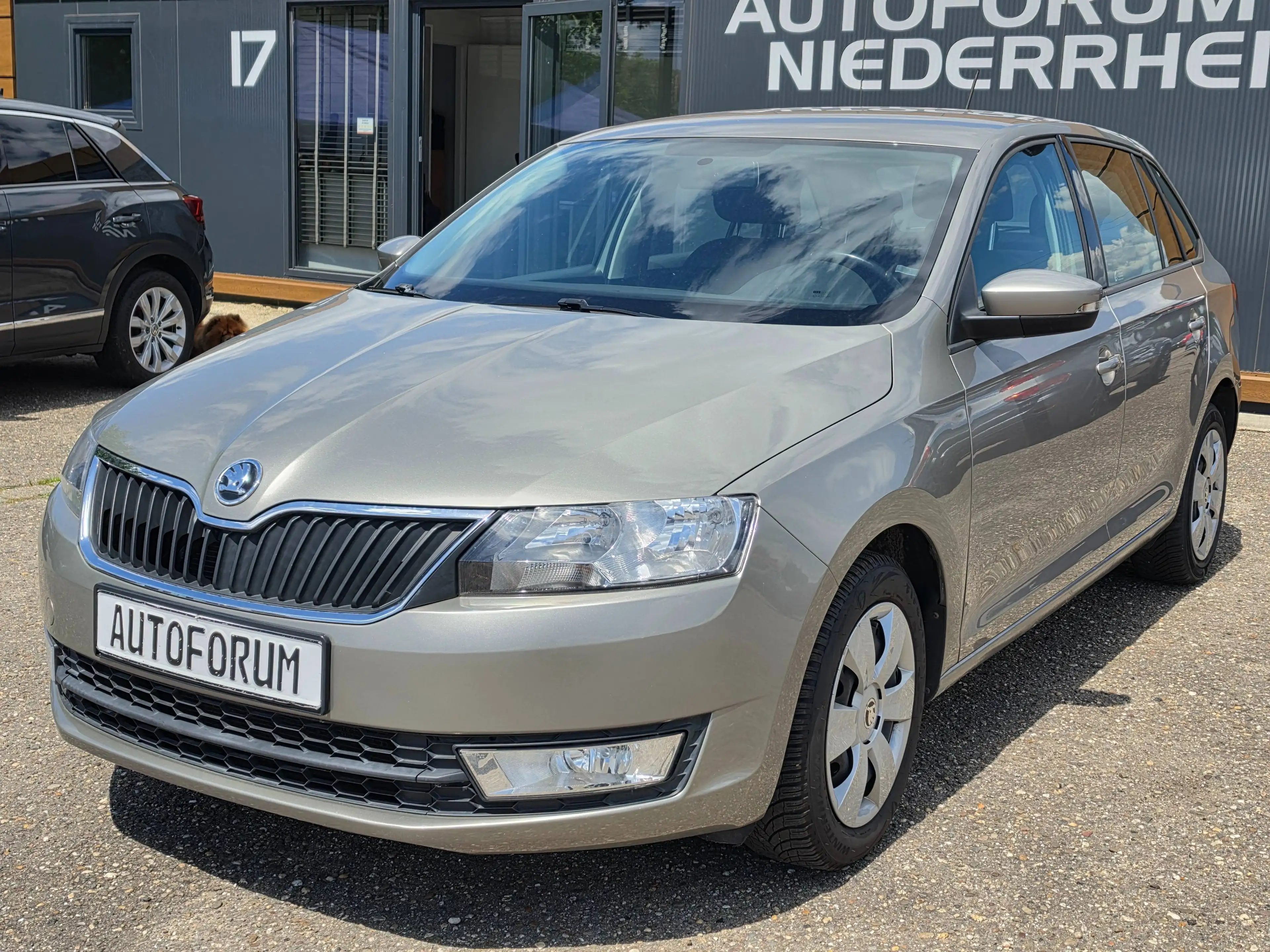 Skoda Rapid/Spaceback 1.2 Ambition *gepflegt* — photo 2