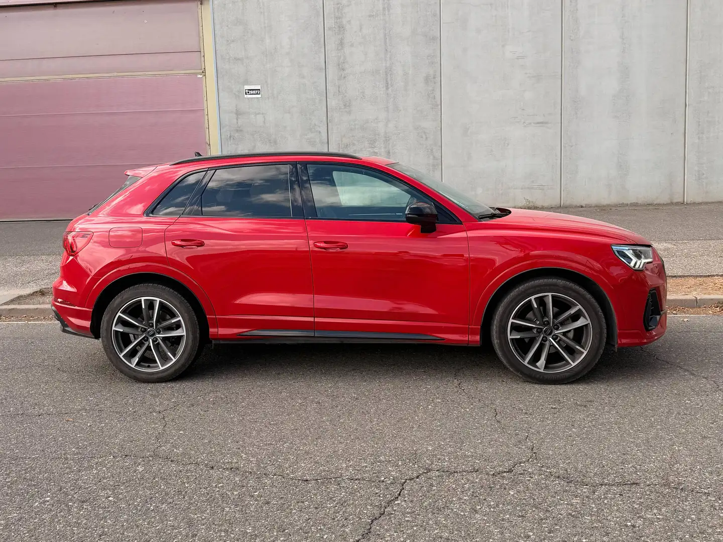Audi Q3 Q3 35 TDI Black line S tronic 110kW Black line Rojo - 2