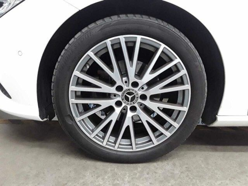 Mercedes-Benz CLA 180 Style R-Kamera+SHZ+DAB+Carplay+18" — photo 10