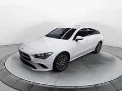 Mercedes-Benz CLA 180 Style R Kamera+SHZ+DAB+Carplay+18"