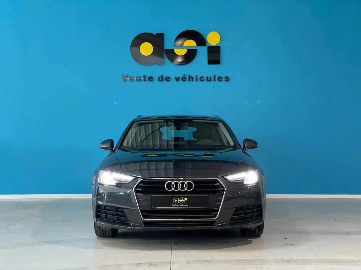 Audi A4 AVANT G-TRON 40 TFSI 2.0 170 Schwarz - 2
