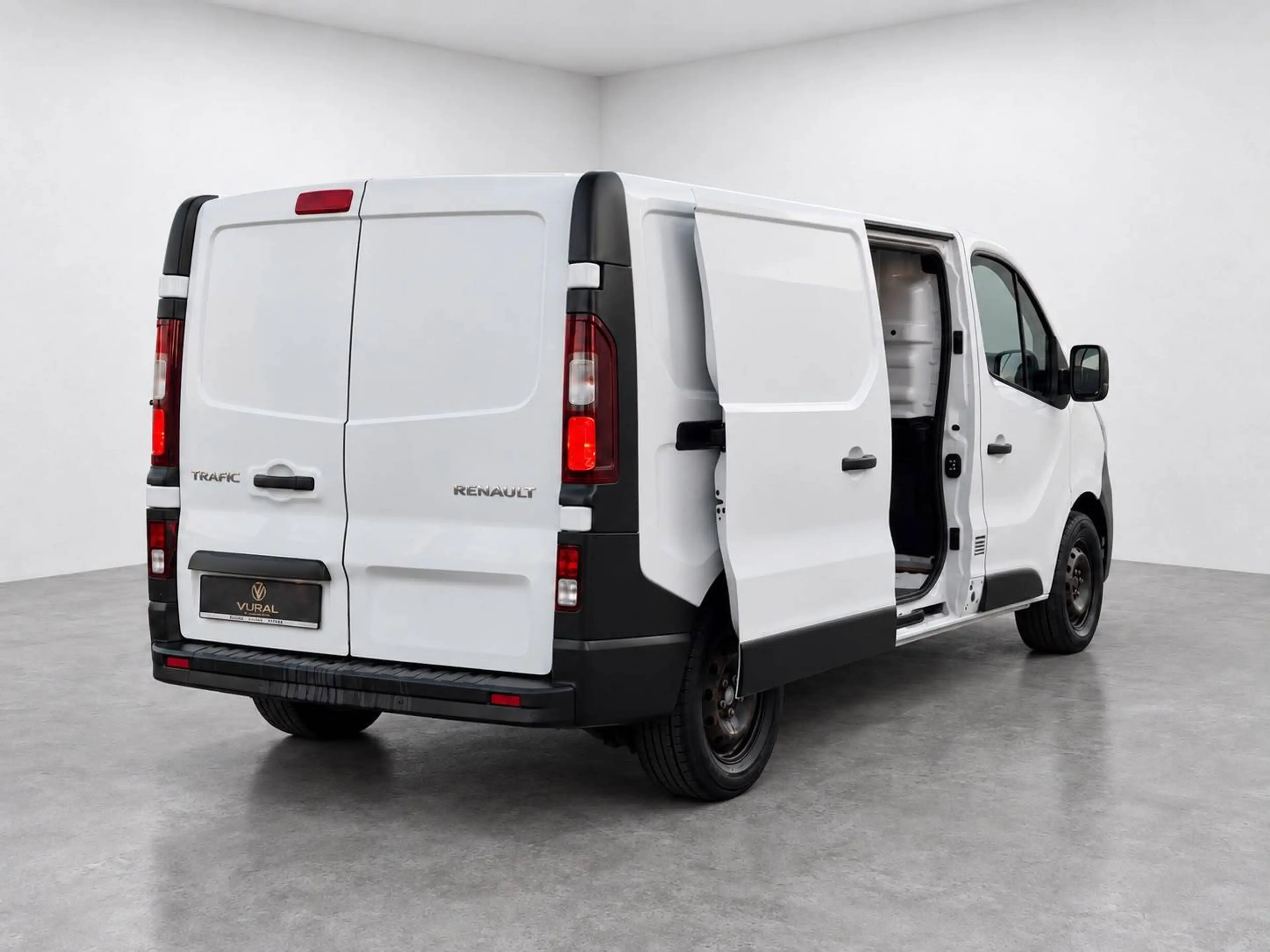 Renault Trafic L2H1 | LED | 2.0 Liter | — photo 6