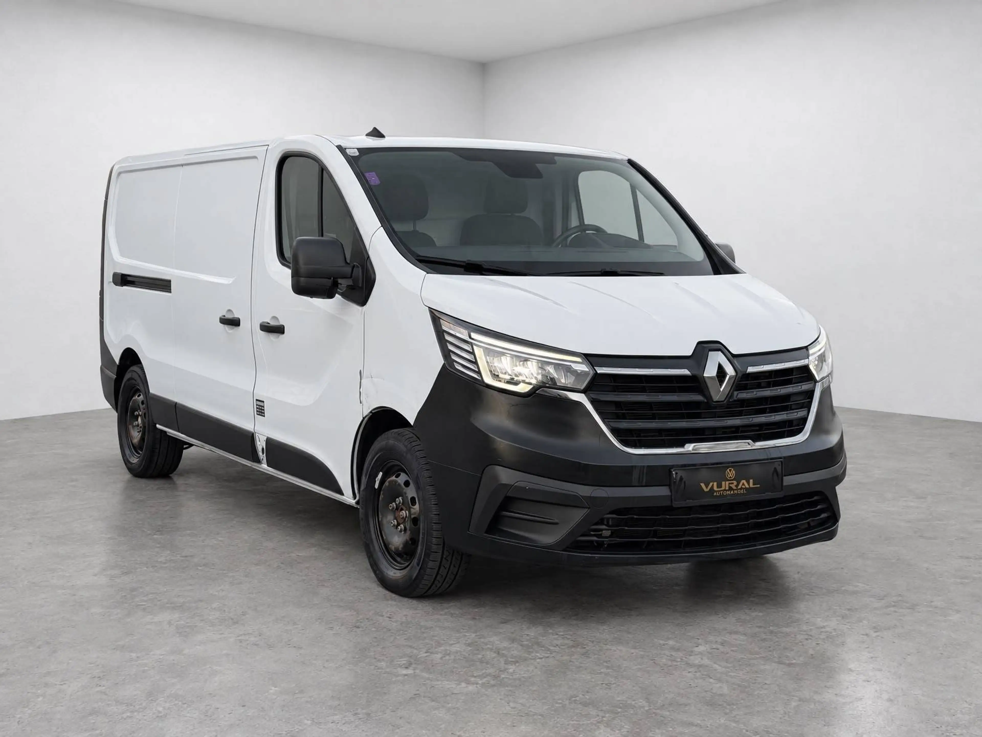 Renault Trafic L2H1 | LED | 2.0 Liter | — photo 4