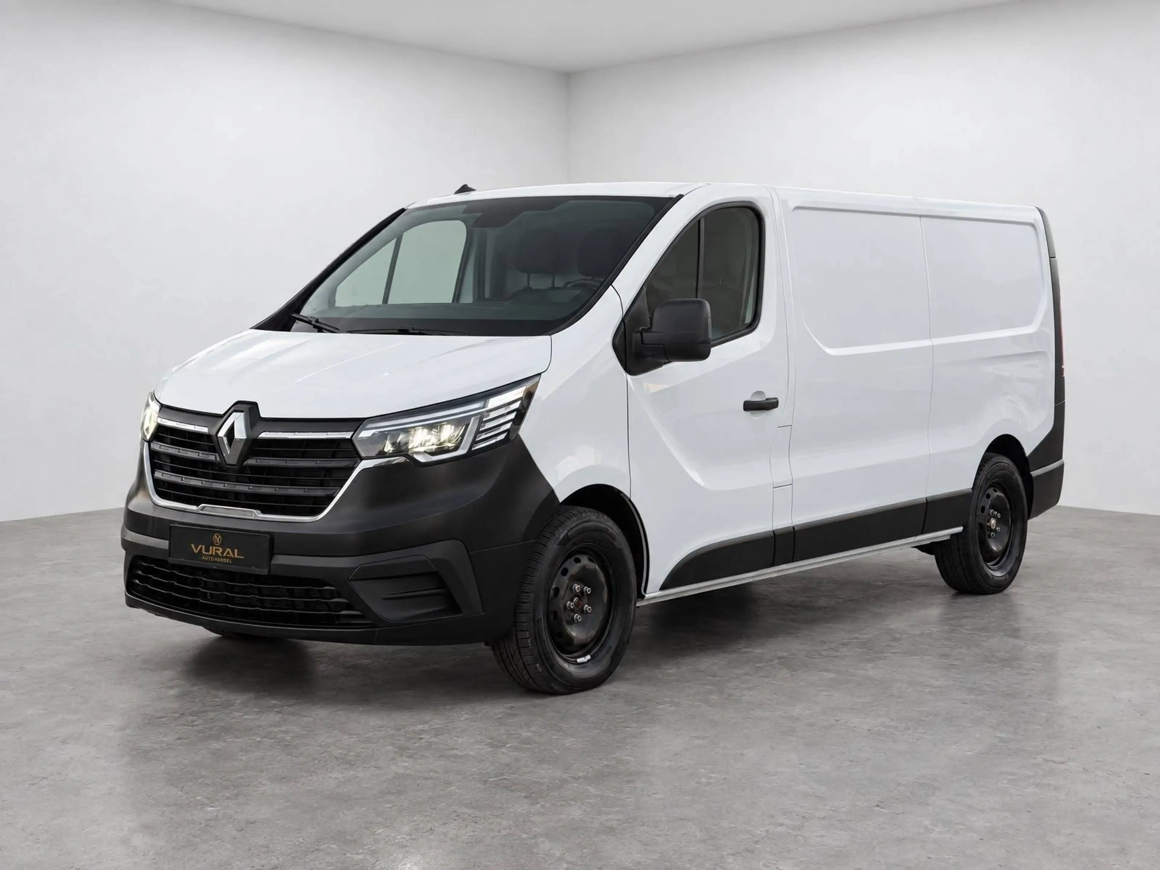 Renault Trafic L2H1 | LED | 2.0 Liter | — photo 2