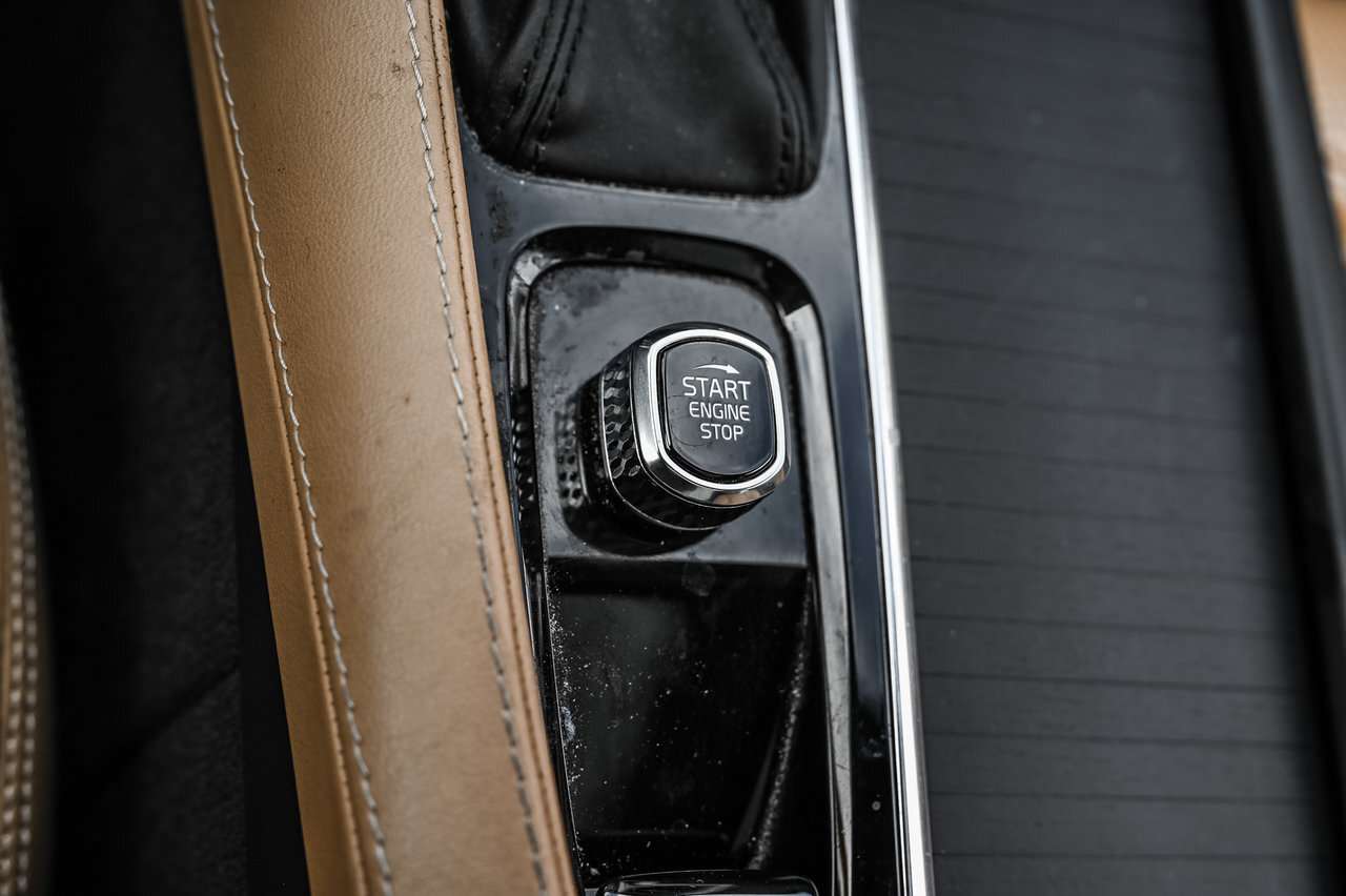 2022 Volvo XC90 T6 AWD Inscription (7-Seat) Bowers & Wilkins + Pol thumb 14