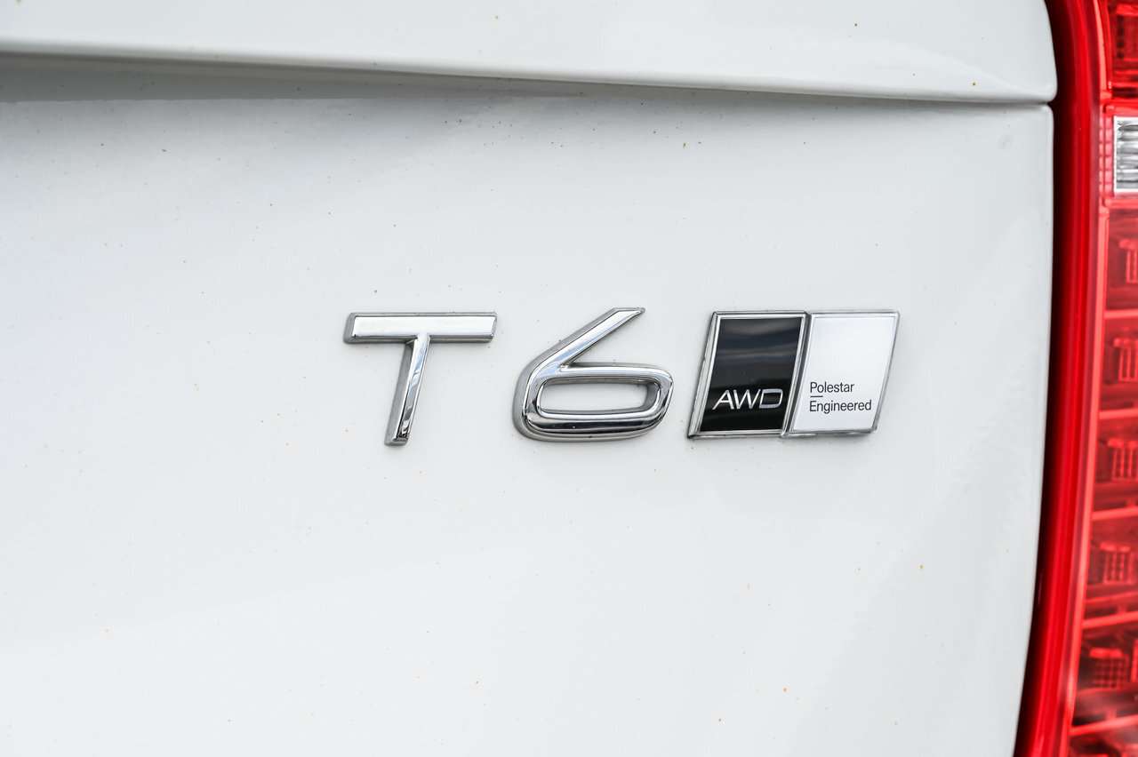 2022 Volvo XC90 T6 AWD Inscription (7-Seat) Bowers & Wilkins + Pol thumb 9