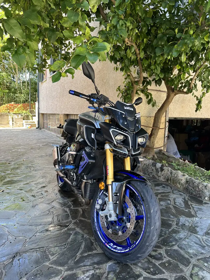 Yamaha MT-10 nero blu griggio - 2