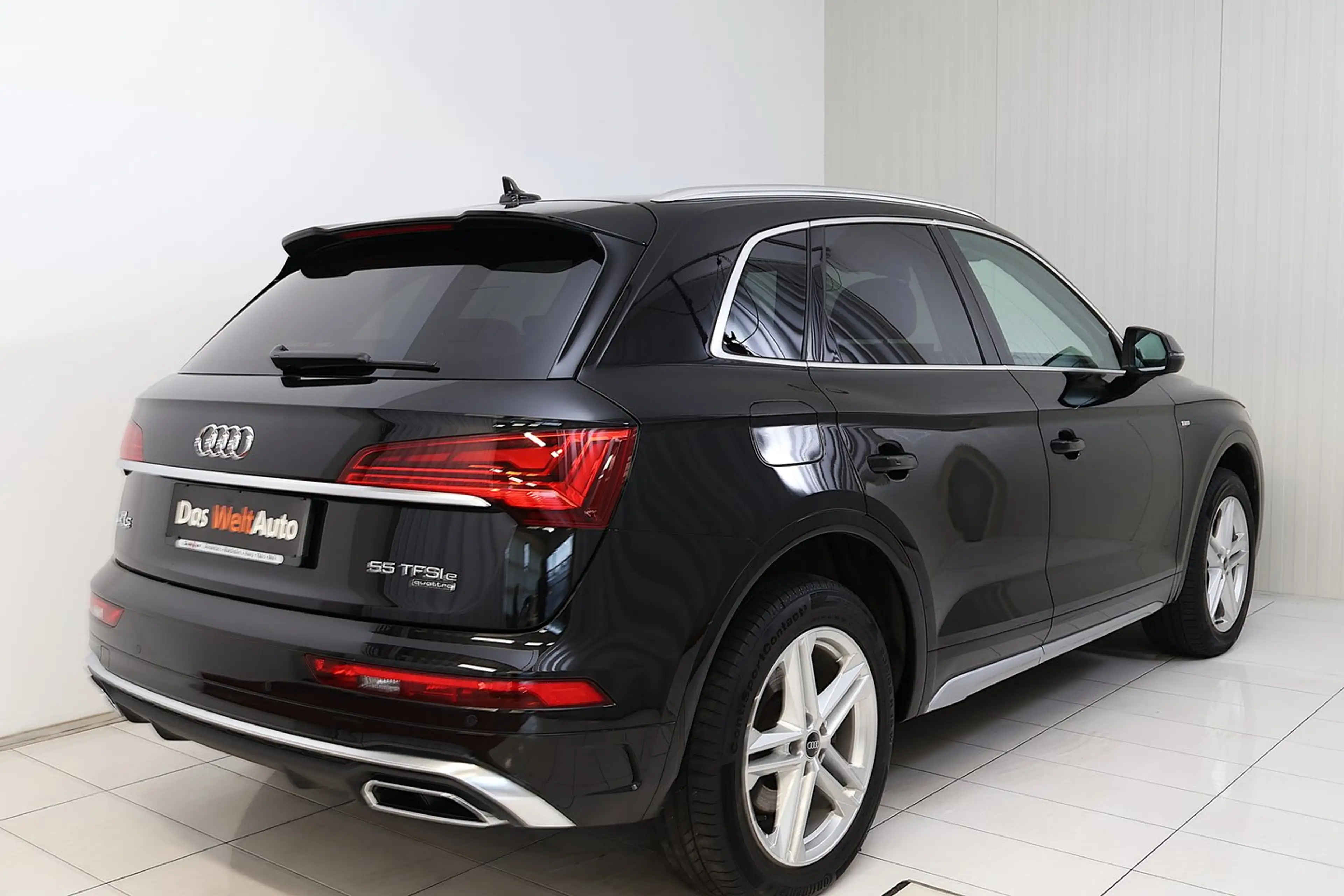 Audi Q5 55 TFSI e quattro S line — photo 4