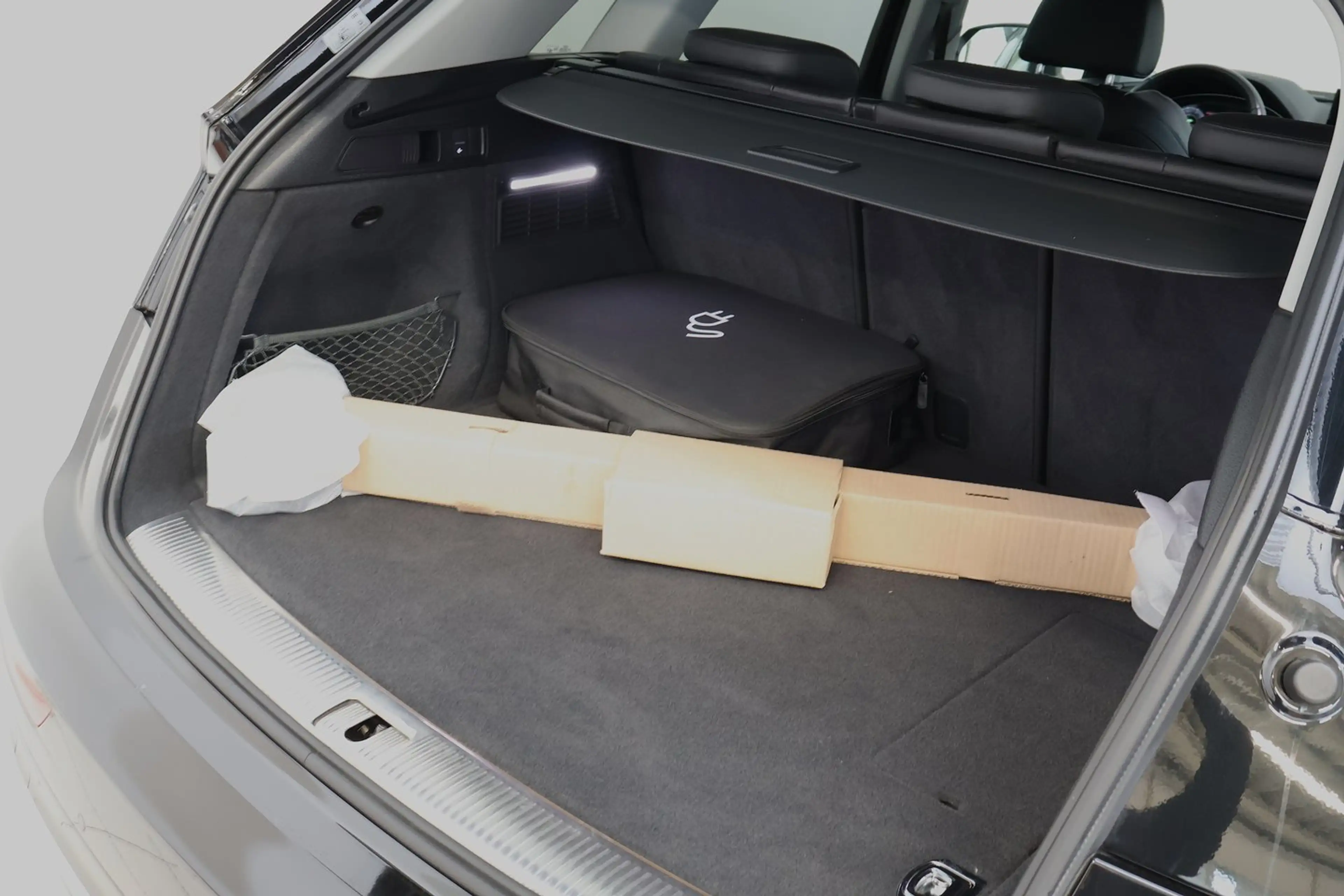 Audi Q5 55 TFSI e quattro S line — photo 11