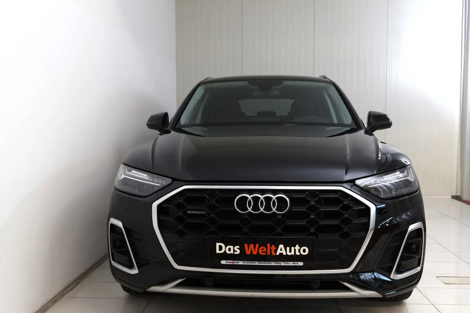 Audi Q5 55 TFSI e quattro S line Schwarz - 2