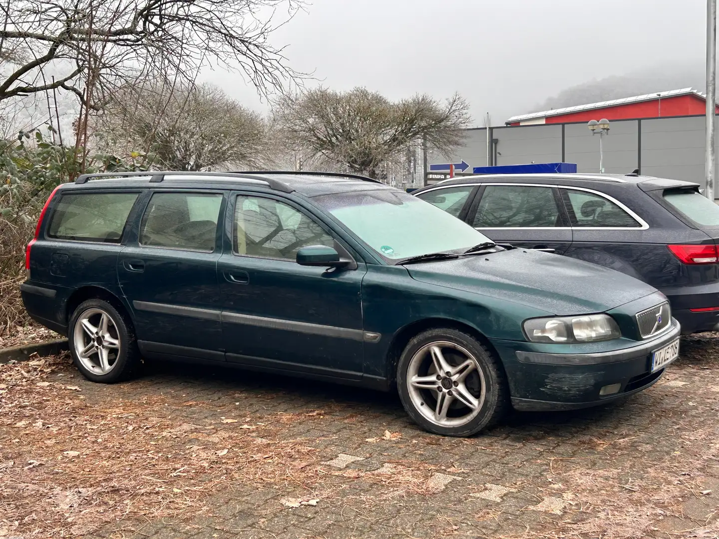 Volvo V70 V70+D5+Summum Vert - 1