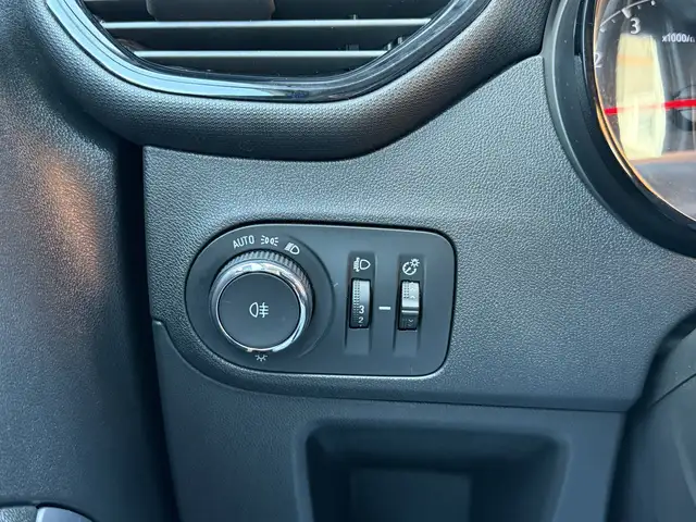 Opel Crossland view 9