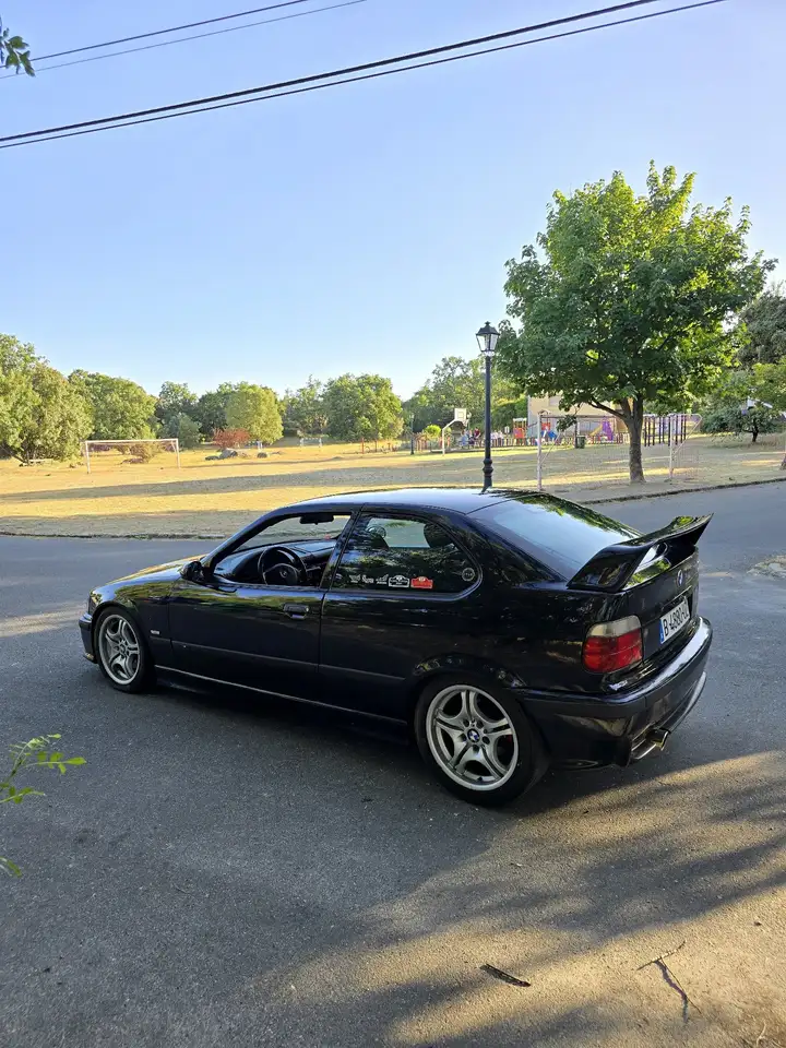 BMW 323i Compact e36, foto 2