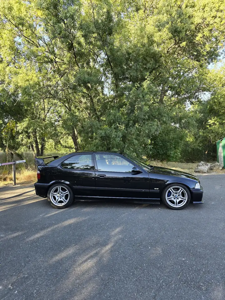 BMW 323i Compact e36, foto 4