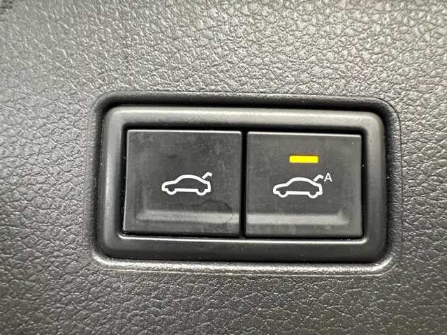 Volkswagen Passat view 7