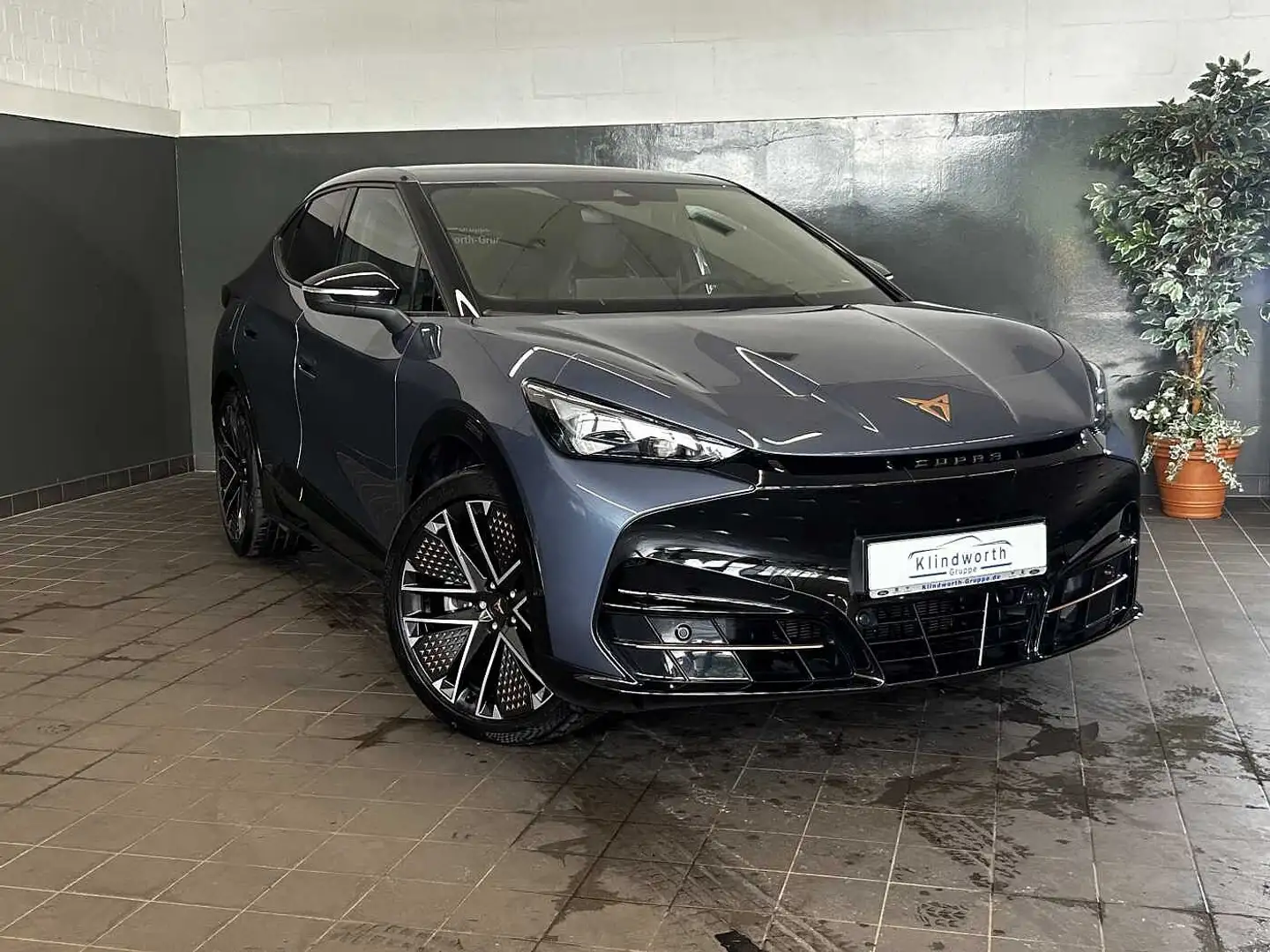 CUPRA Tavascan 250kW/ 82kWh 4Drive VZ +AHK+Leder+Pano Albastru - 2