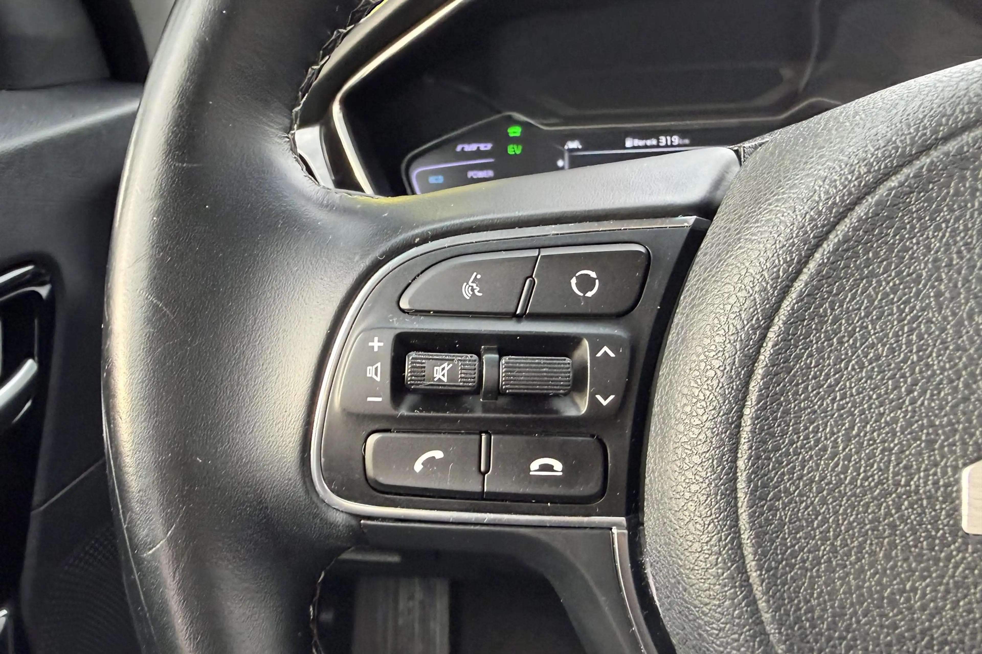 Kia Niro 1.6 GDi Hybrid DynamicLine — photo 11