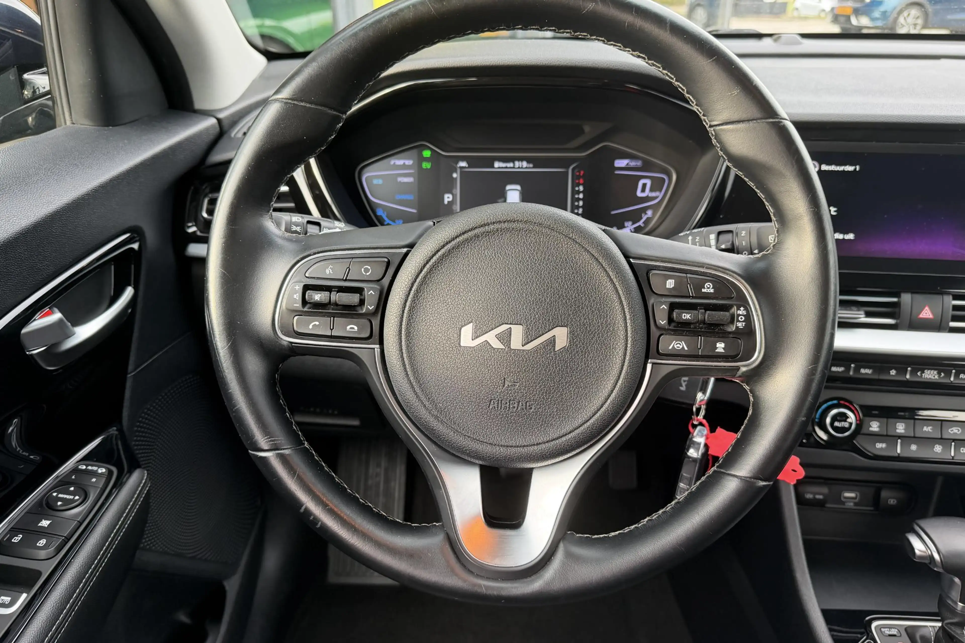 Kia Niro 1.6 GDi Hybrid DynamicLine — photo 13