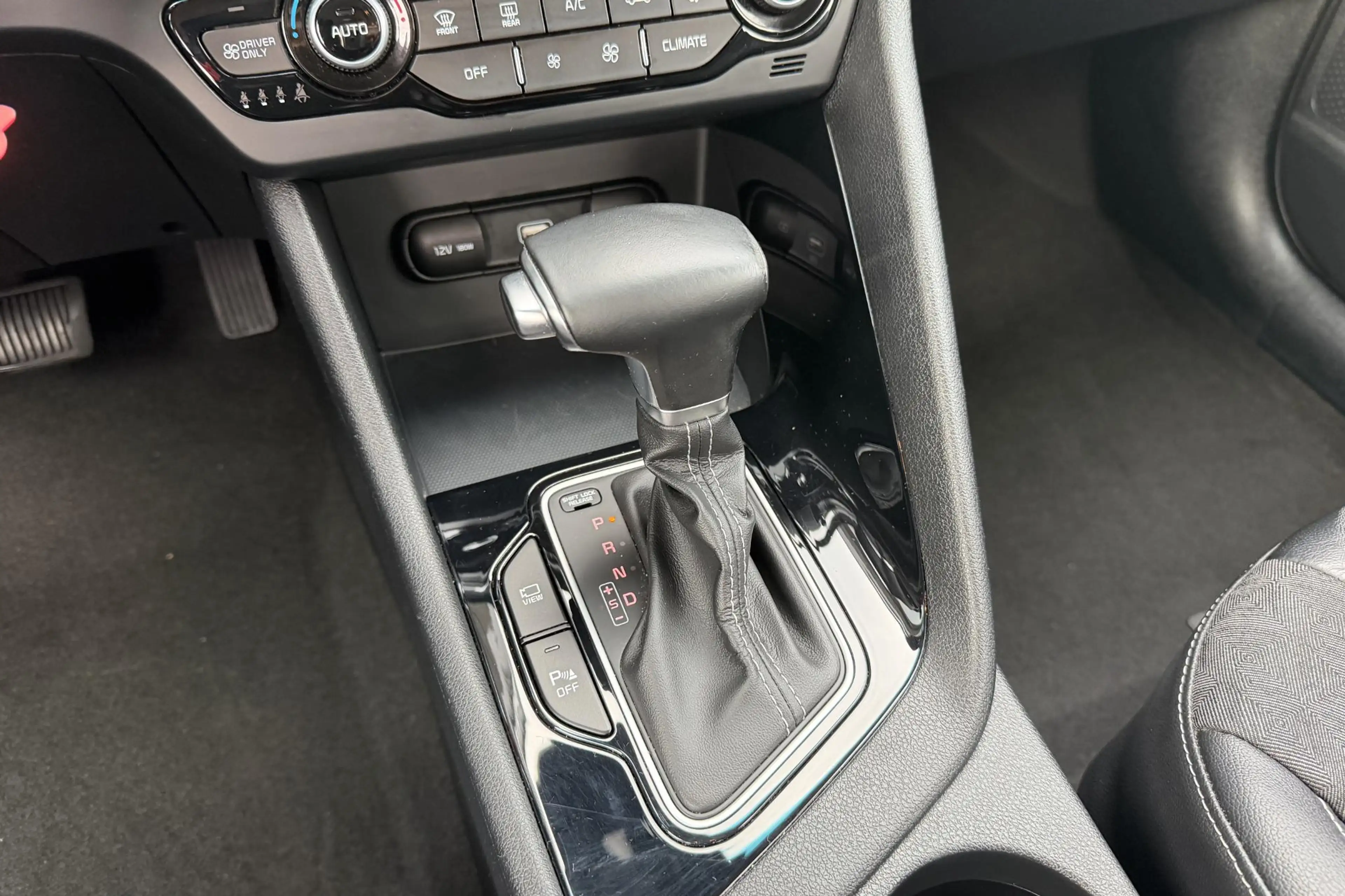 Kia Niro 1.6 GDi Hybrid DynamicLine — photo 14