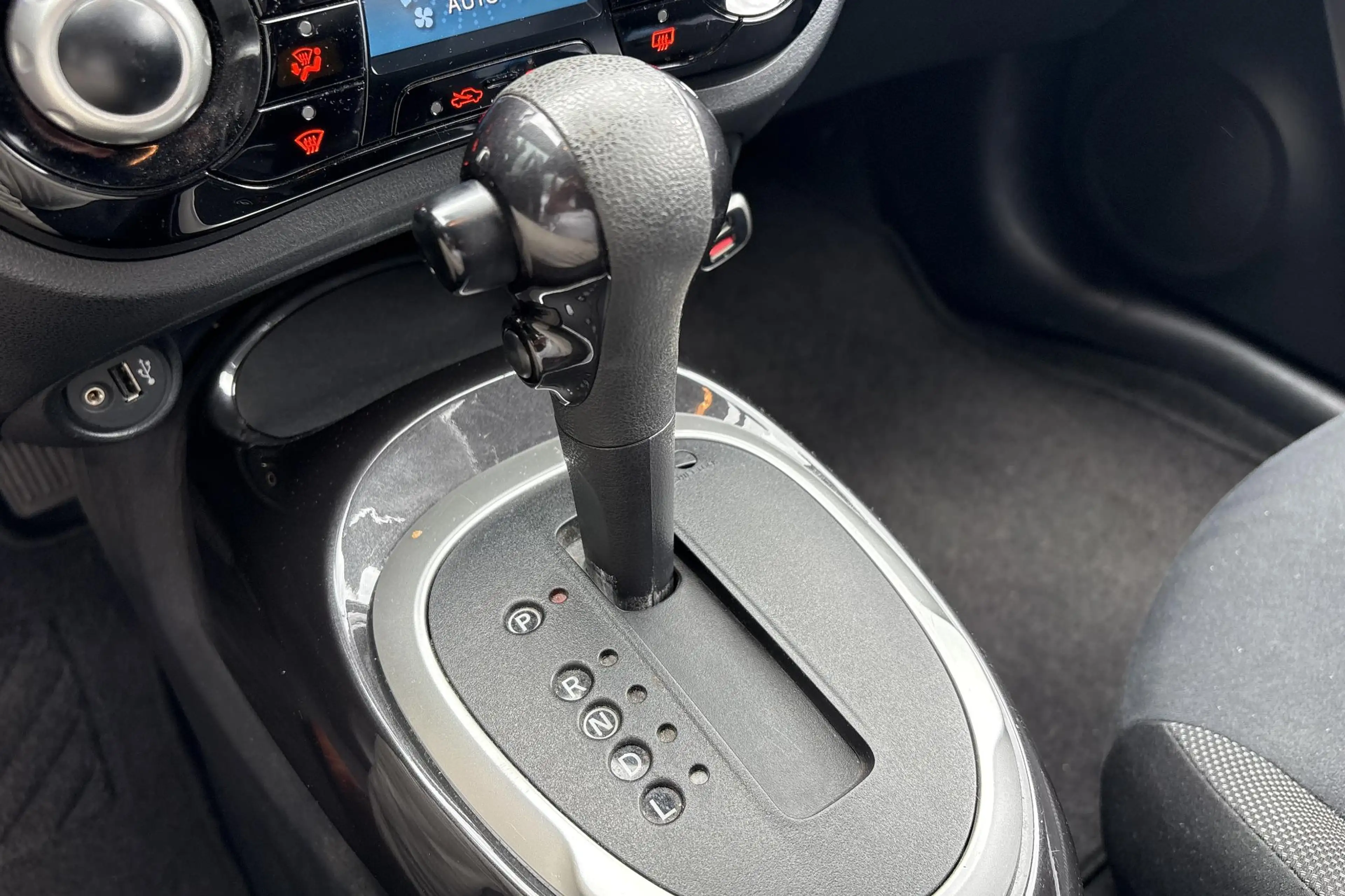 Nissan Juke 1.6 Connect Edition | Automaat | 360 camera | Keyl — photo 13