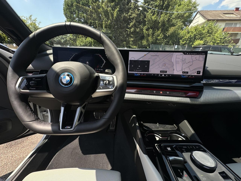 BMW 550 e xDr.T.M Sport IntAktiv.Pano.AutobahnAss.B+W — photo 14