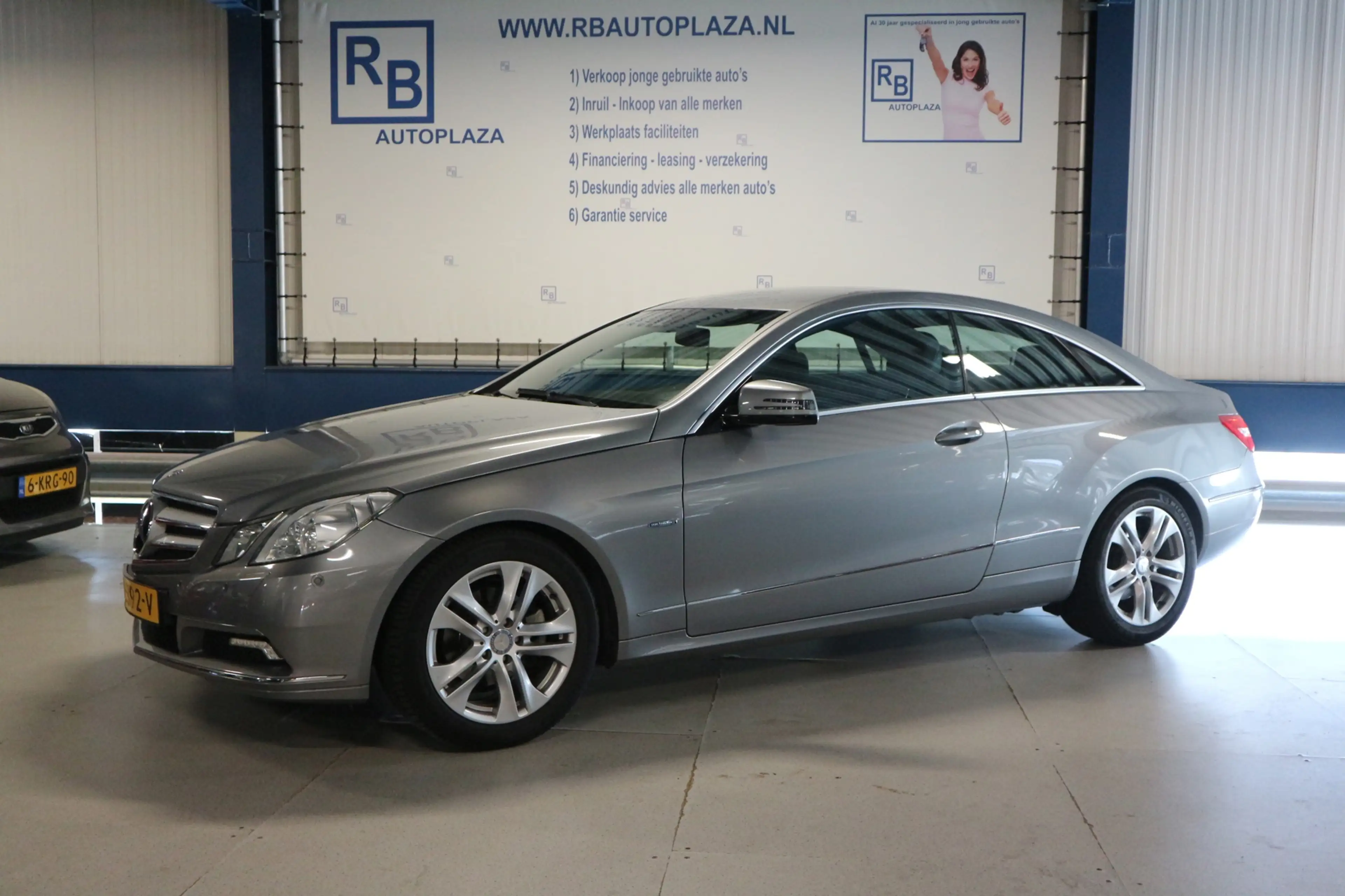 Mercedes-Benz E 250 Coupé CGI Elegance MOTOR GEREVISEERD/ COMPLETE HIS — photo 7