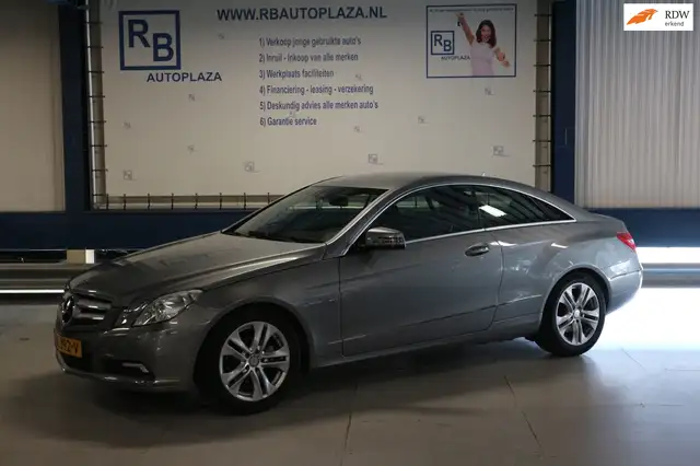 Mercedes-Benz E 250 Coupé CGI Elegance MOTOR GEREVISEERD/ COMPLETE HIS