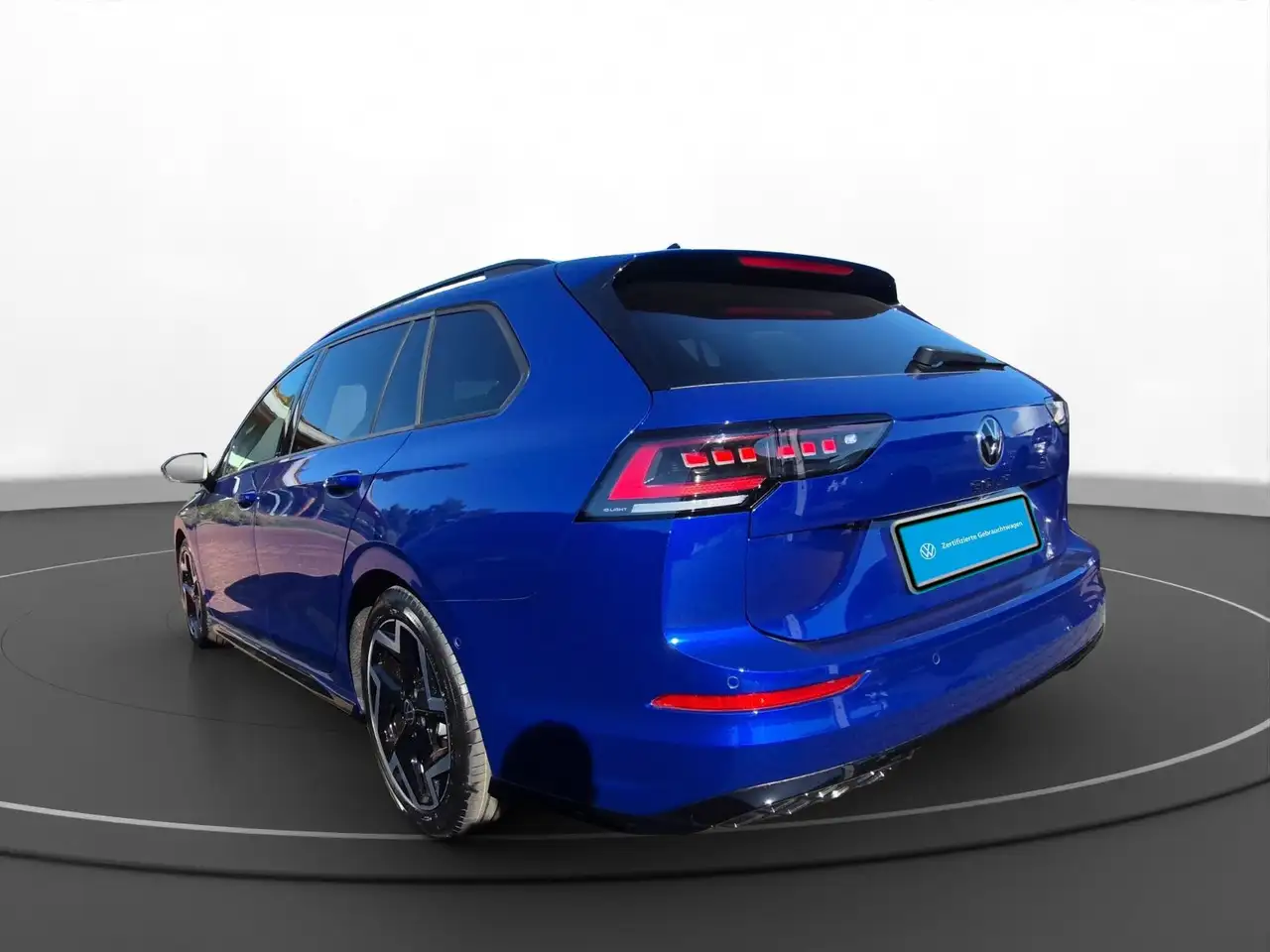 Volkswagen Golf VIII Variant 2.0 TDI DSG R-Line Black Style, миниатюра 3