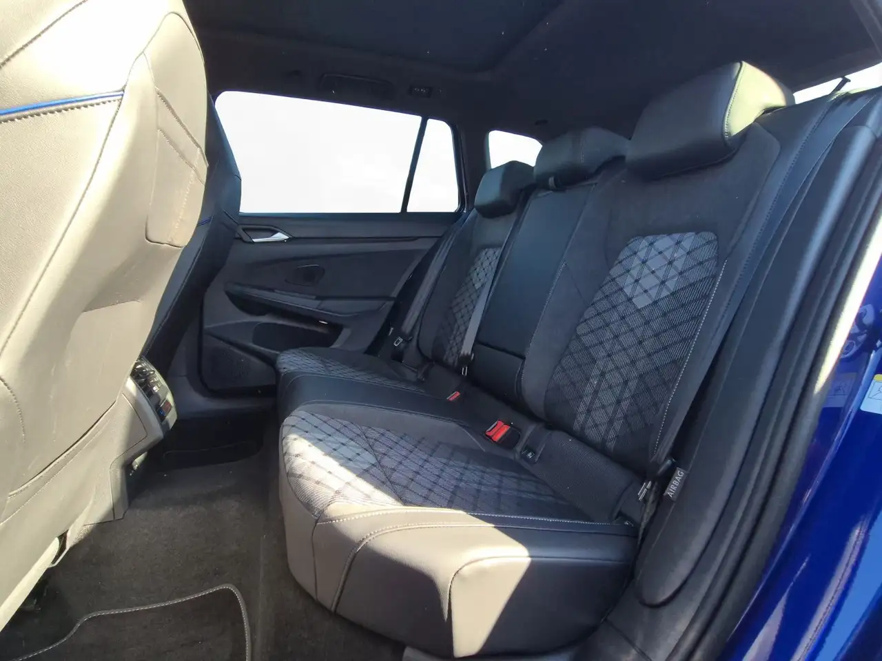Volkswagen Golf VIII Variant 2.0 TDI DSG R-Line Black Style, миниатюра 7
