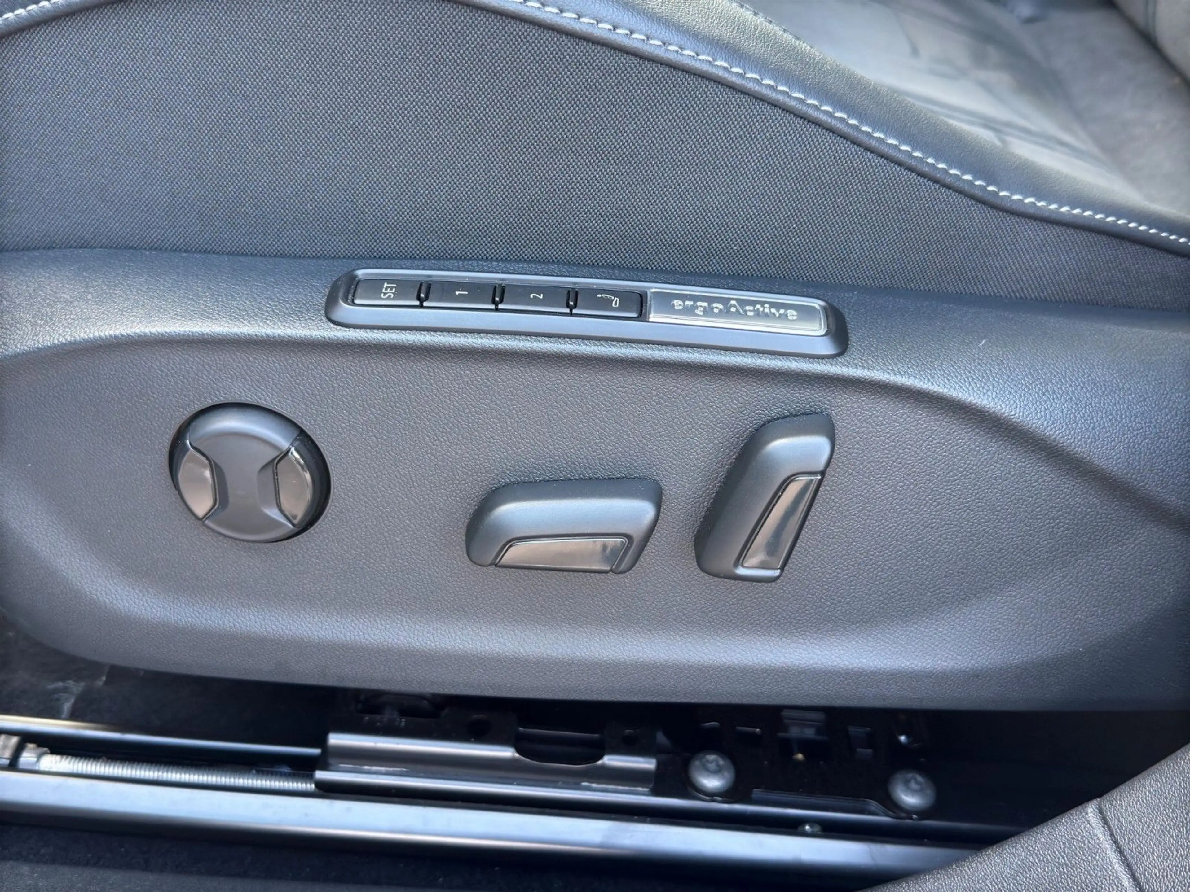 Volkswagen ID.7 Tourer Pro S 210 kW I AHK PANO HUD IQ.LIGHT — photo 29