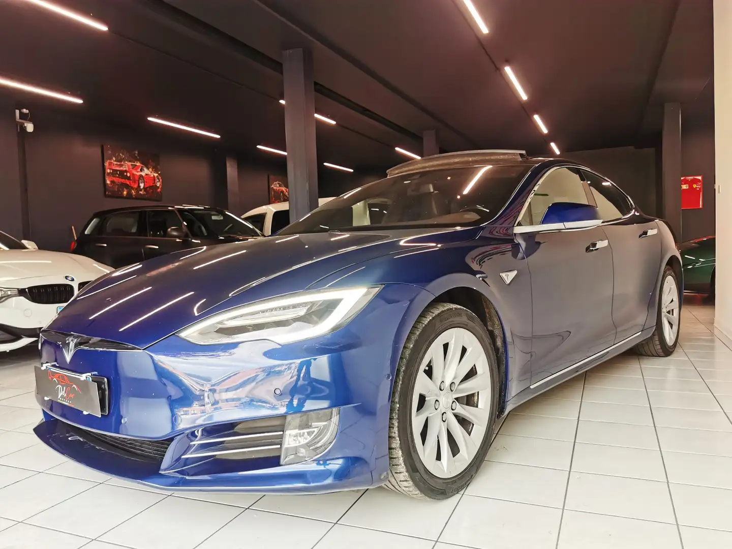 Tesla Model S 90 D possibilità Ricarica presa trifase 5 poli Modrá - 2