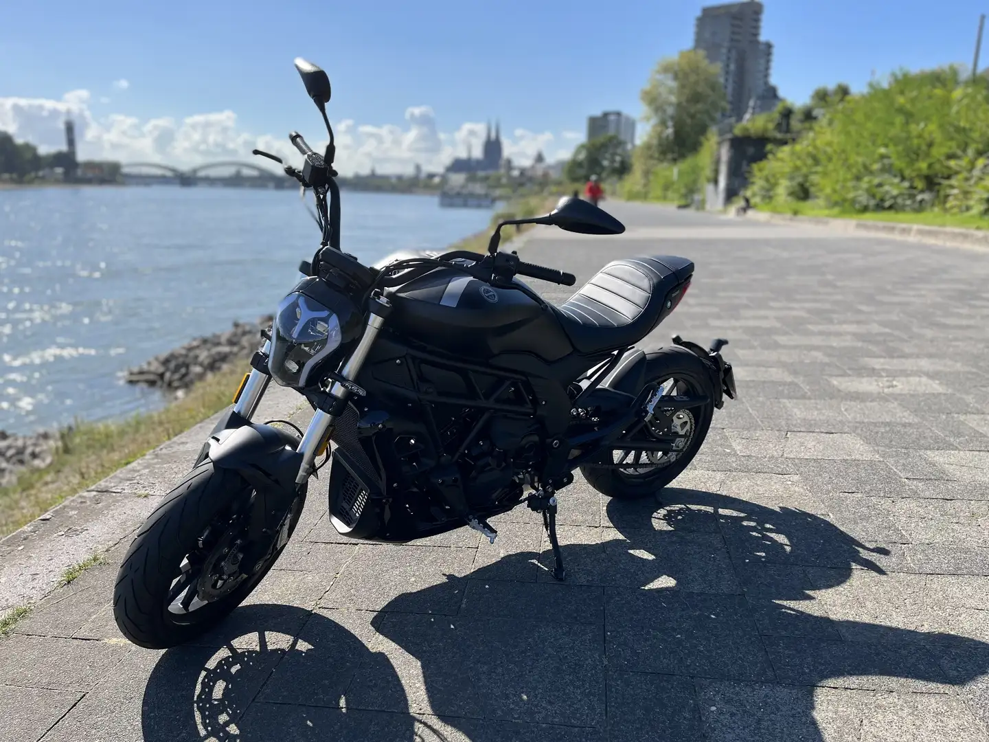 Benelli 502C Cruiser Negru - 2