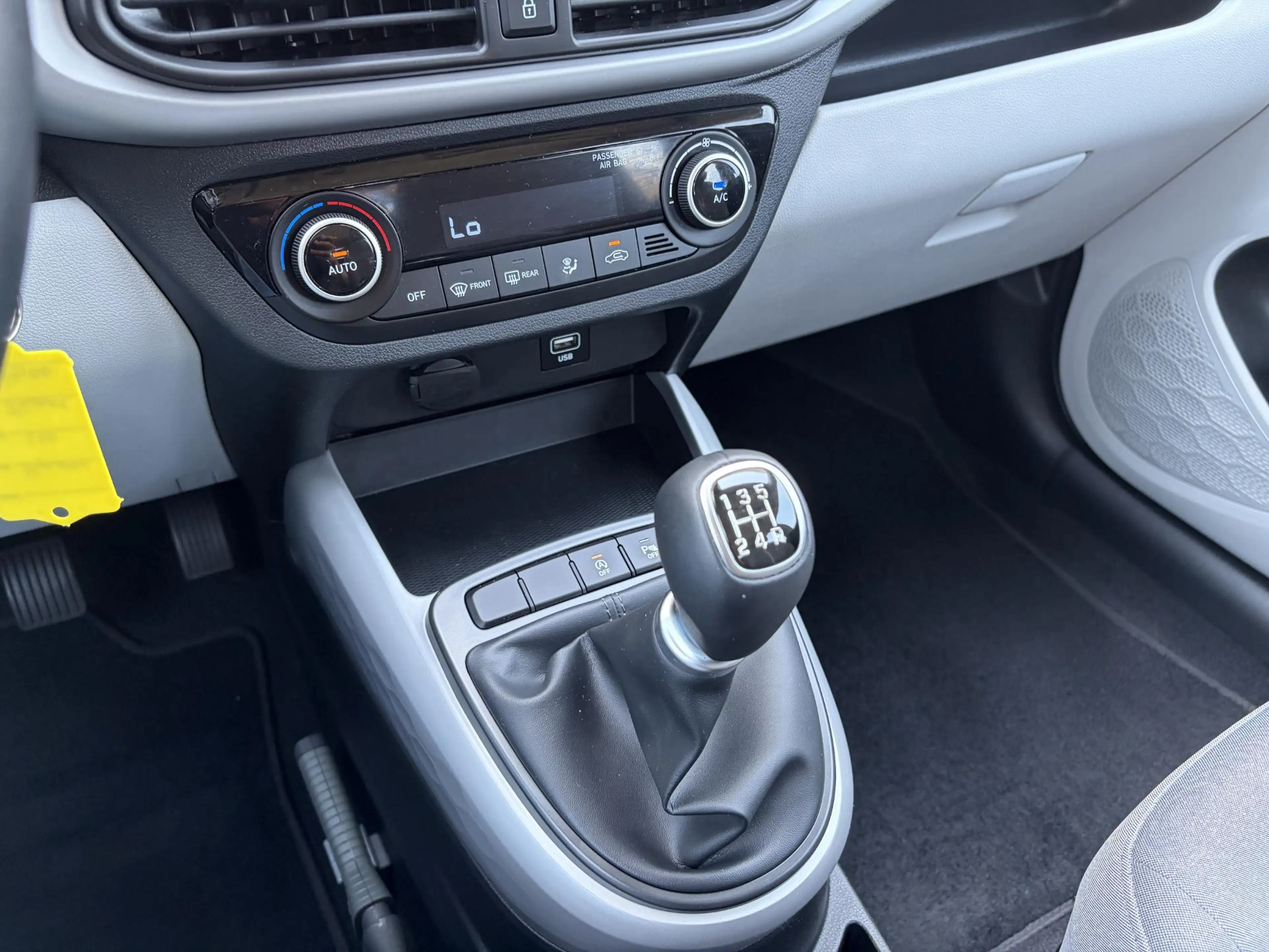 Hyundai i10 1.0 Premium / Airco / Apple Carplay/Android Auto / — photo 18