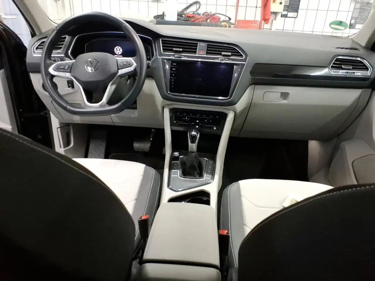 Volkswagen Tiguan Elegance 1.4TSI e-Hybrid 215,-ohne Anzahlung Pano 5