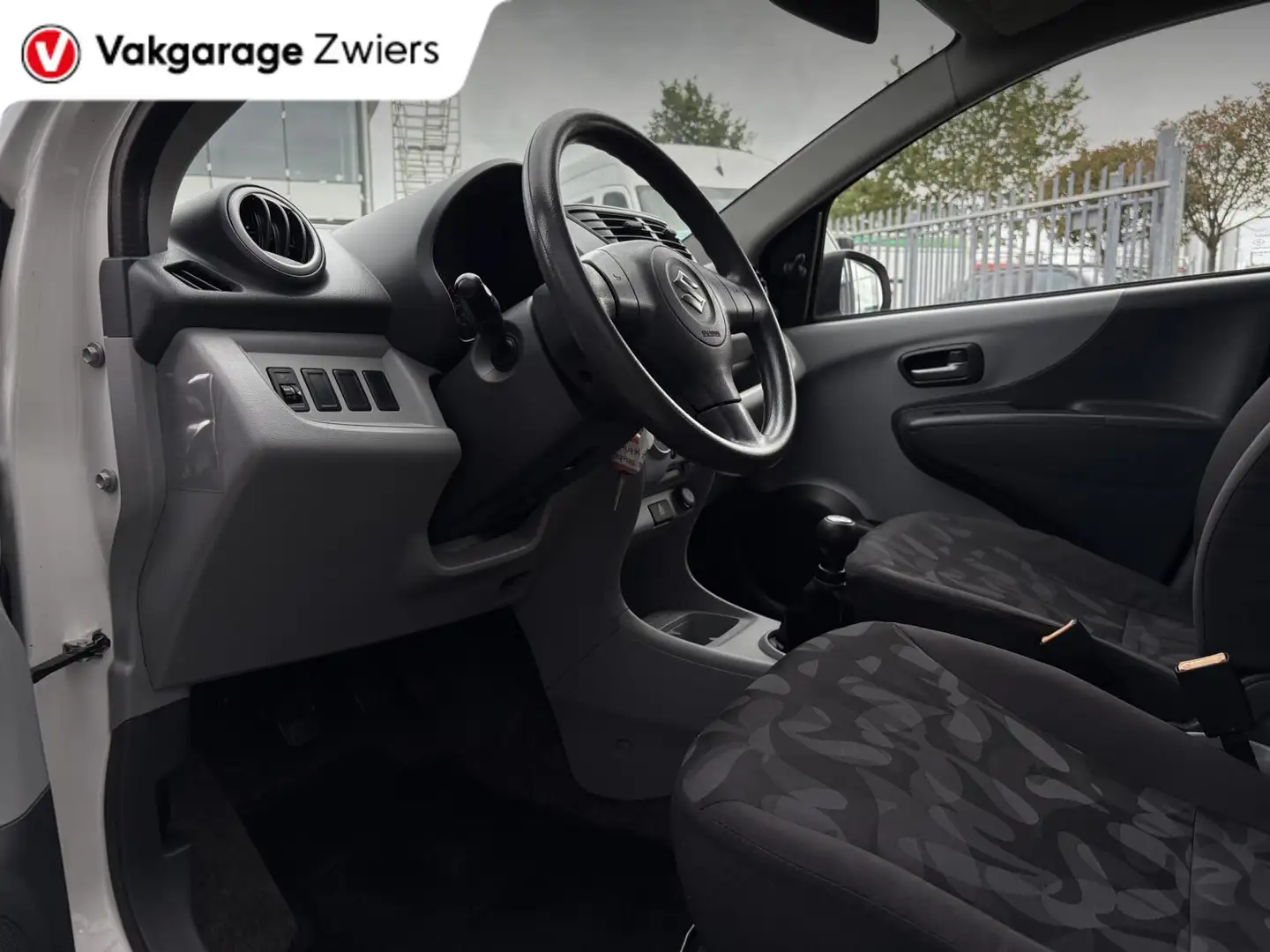 Suzuki Alto 1.0 Comfort 5DRS Airco Weiß - 2