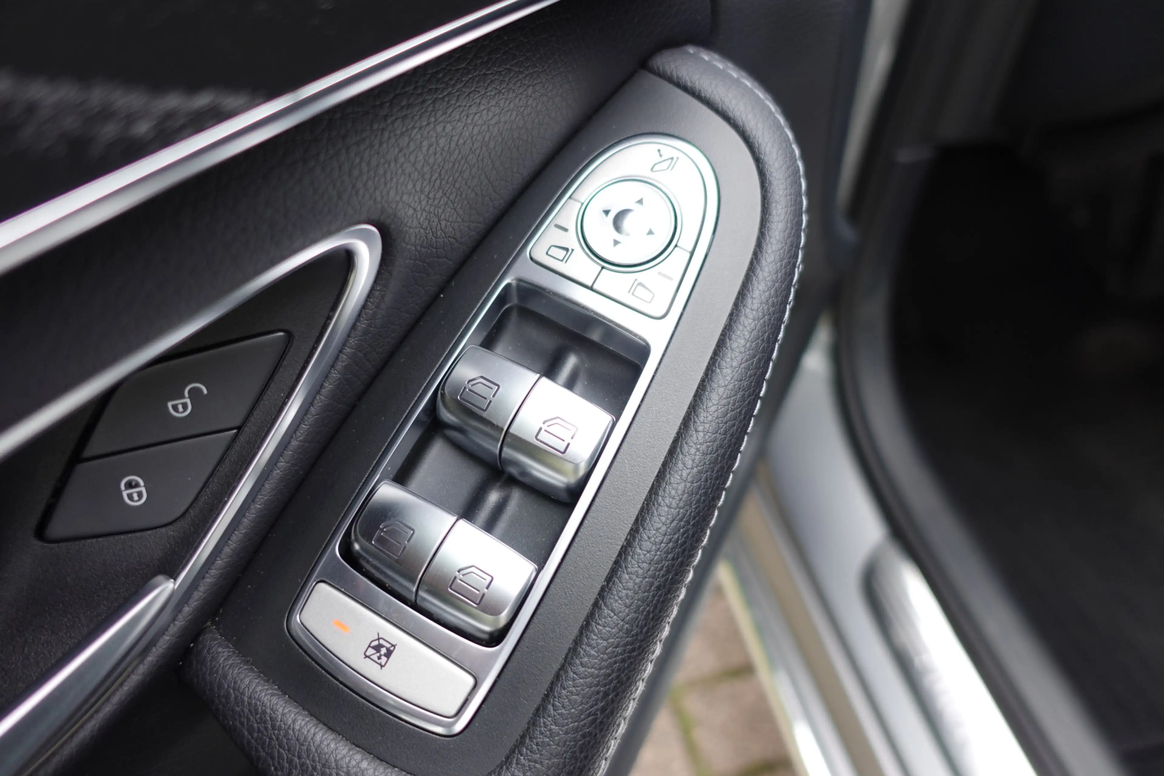 Mercedes-Benz C 350 Estate e Lease Edition Plus | Luchtvering | Trekha — photo 25