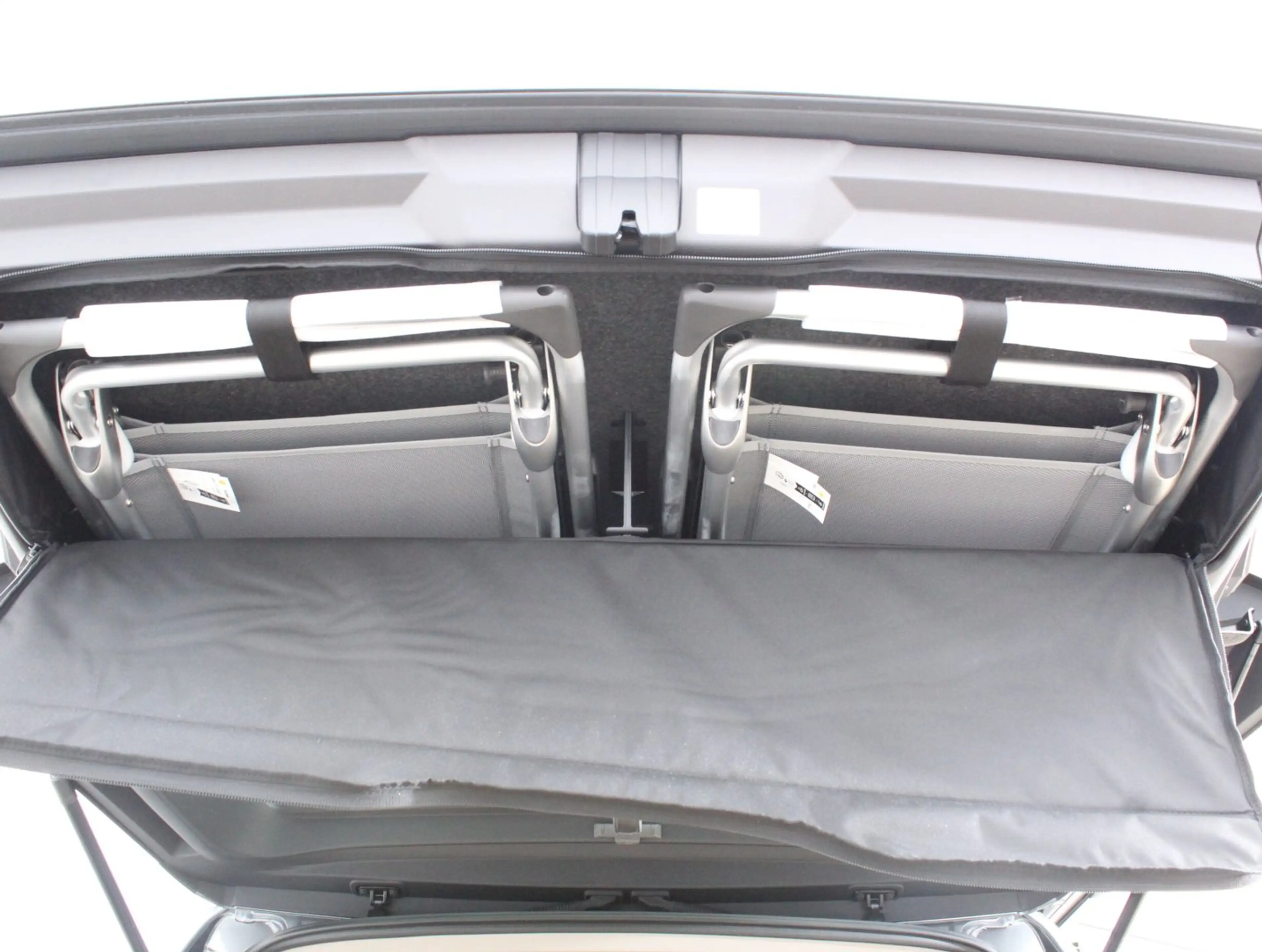 Volkswagen T7 California VW T7 California Ocean eHybrid 180 kW 4M — photo 14