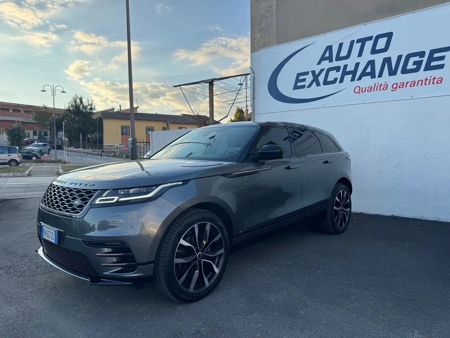Land Rover Range Rover Velar Range Rover Velar 2.0 i4 R-Dynamic HSE 240cv Grigio - 1