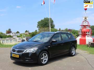 1.4 CVVT X-tra *Rijdt Perfect ! *Geluidje in het s
