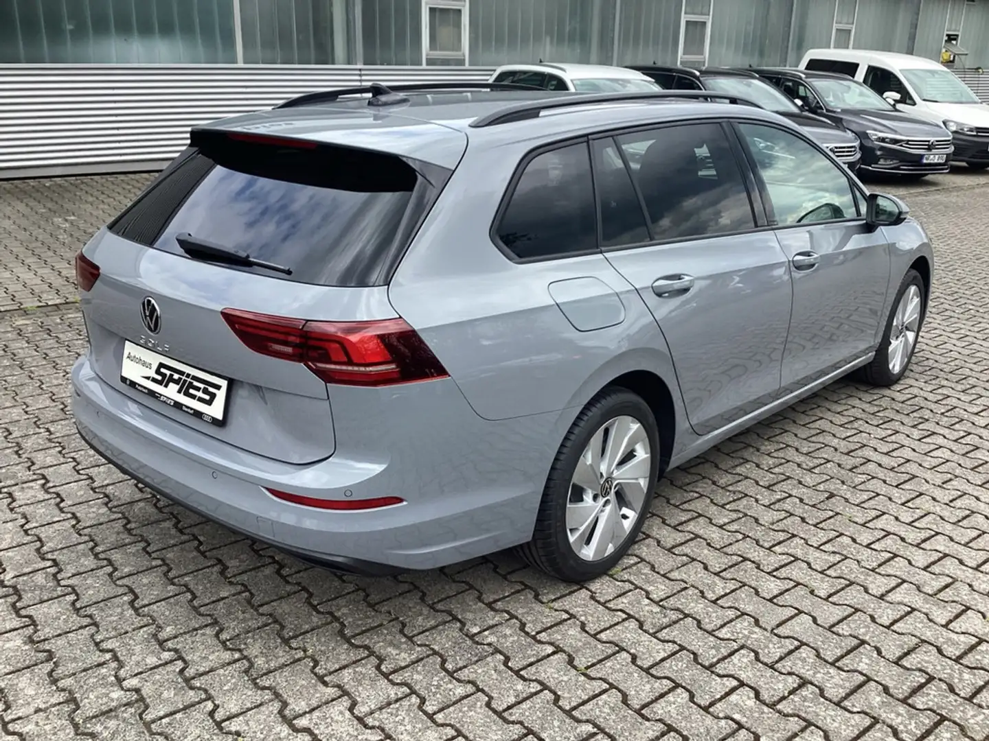 Volkswagen Golf VIII 1.5 TSI Life Gris - 2