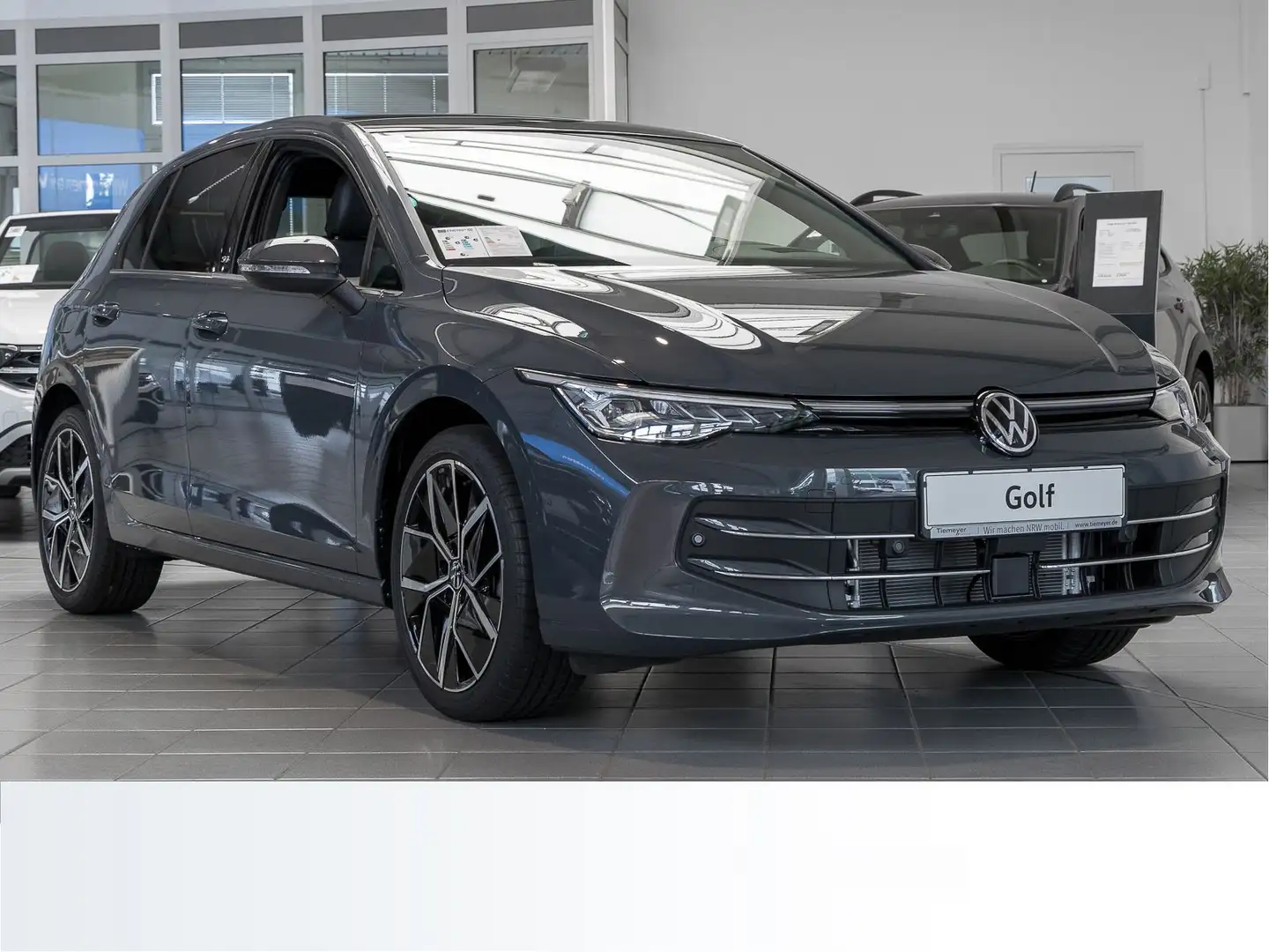 Volkswagen Golf 1.5 eTSI DSG STYLE 50 Jahre PANO AHK DCC NA Grau - 2